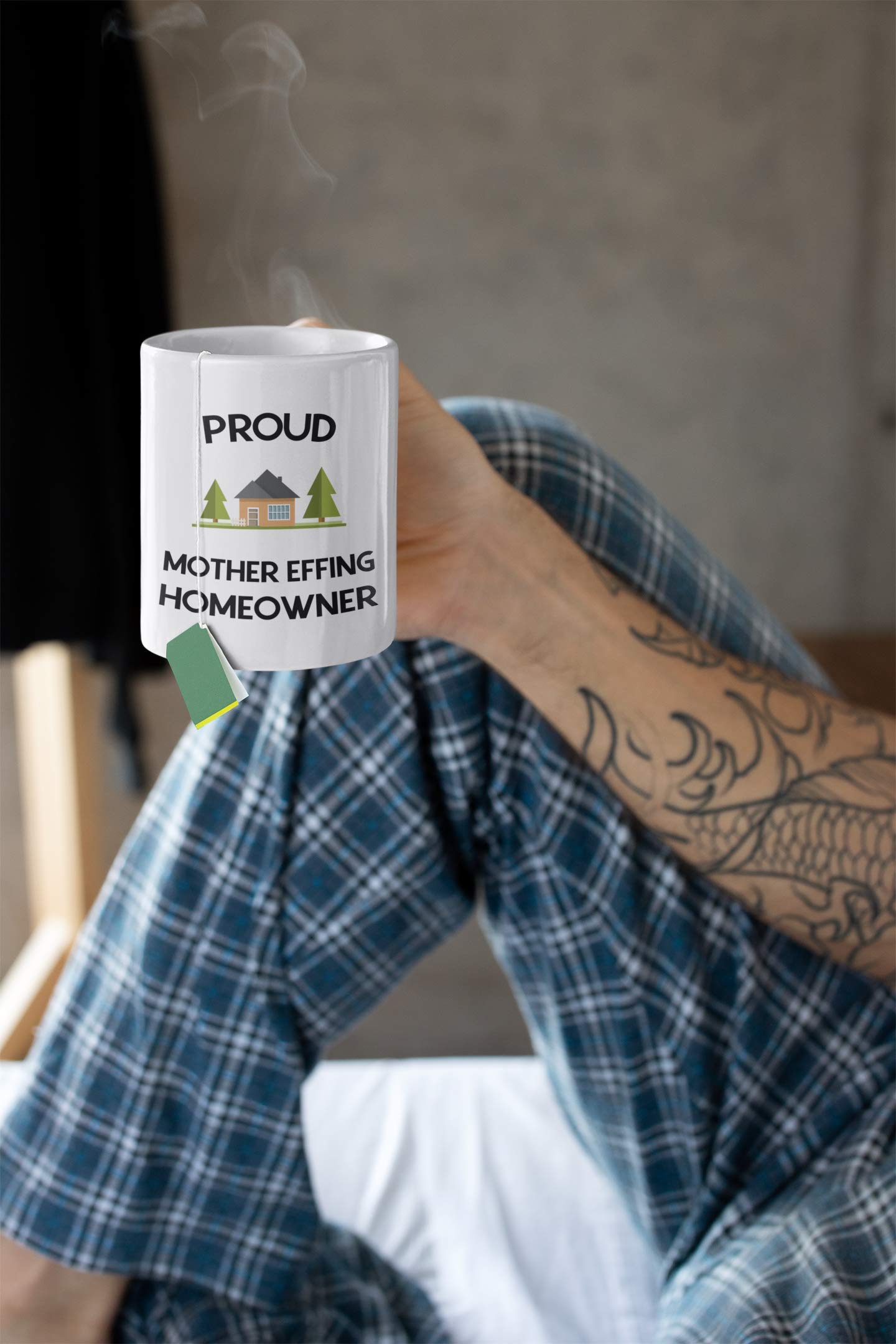 Casitika 11 oz Proud Homeowner Coffee Mug - Funny Housewarming Gift for New Homeowners, First Time Home Buyers - Perfect for Housewarming Parties, Morning Coffee & Office Use