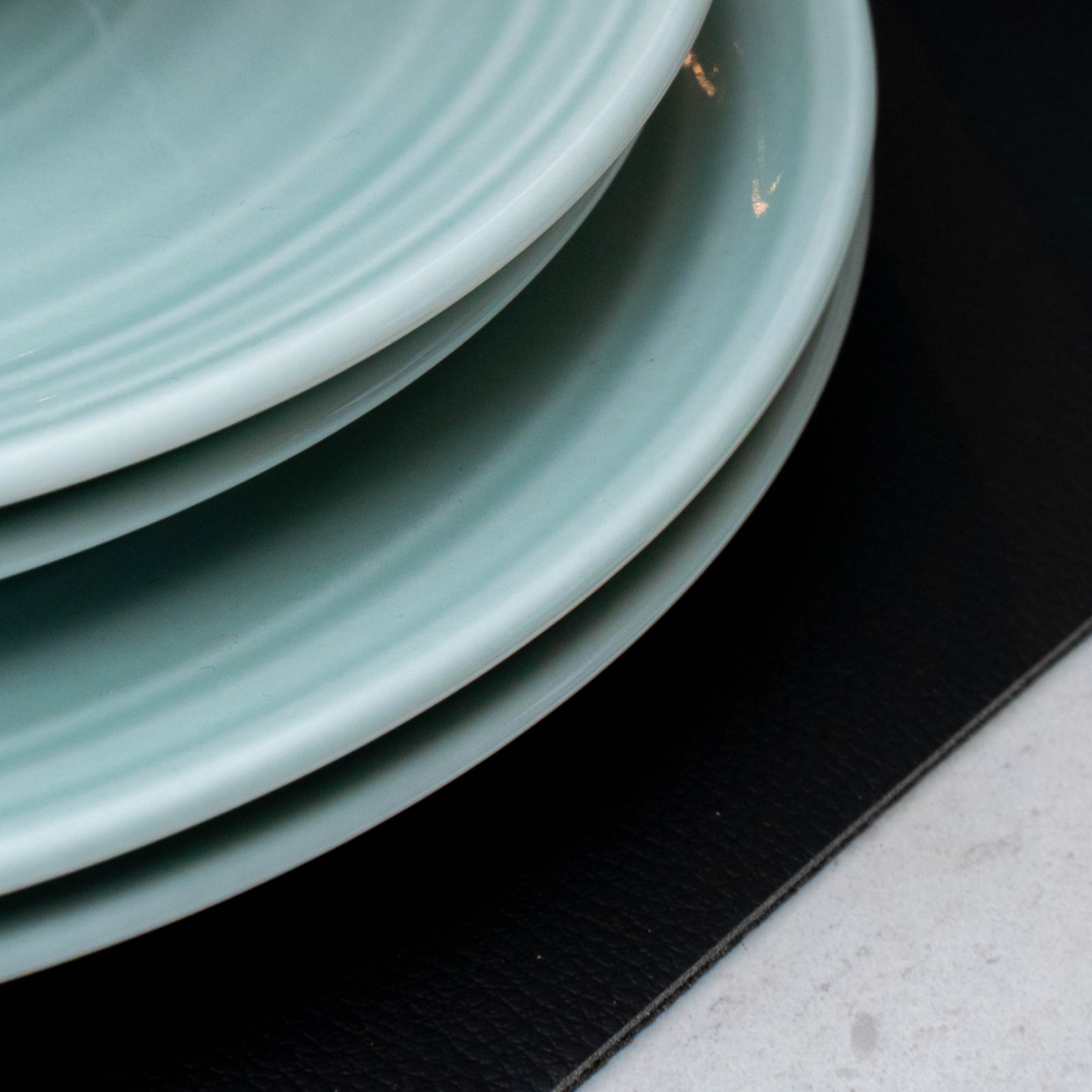 Premium 26cm Cyan Porcelain Plate with Magnet - Elegant Dining & Kitchen Decor for Home, Office, or Gift Giving