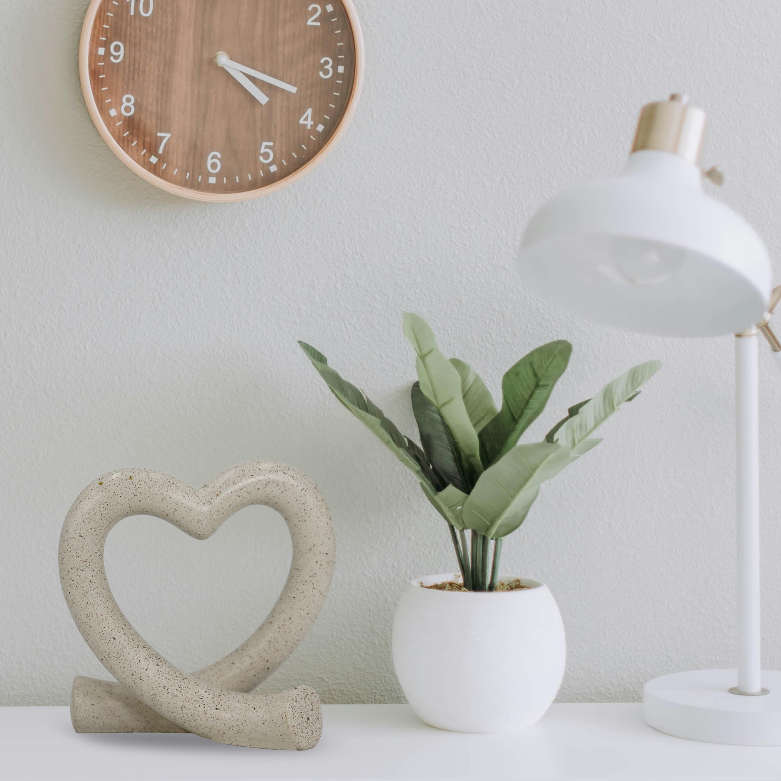 Heart Sculpture Home Decor - Modern Love Line Aesthetic Statue - Unique Ornament for Living Room, Coffee Table, Bedroom & Shelf - Romantic Gift for Couples, Anniversaries & Valentine's Day - Perfect for Home Decor, Wedding Gifts & Interior Design