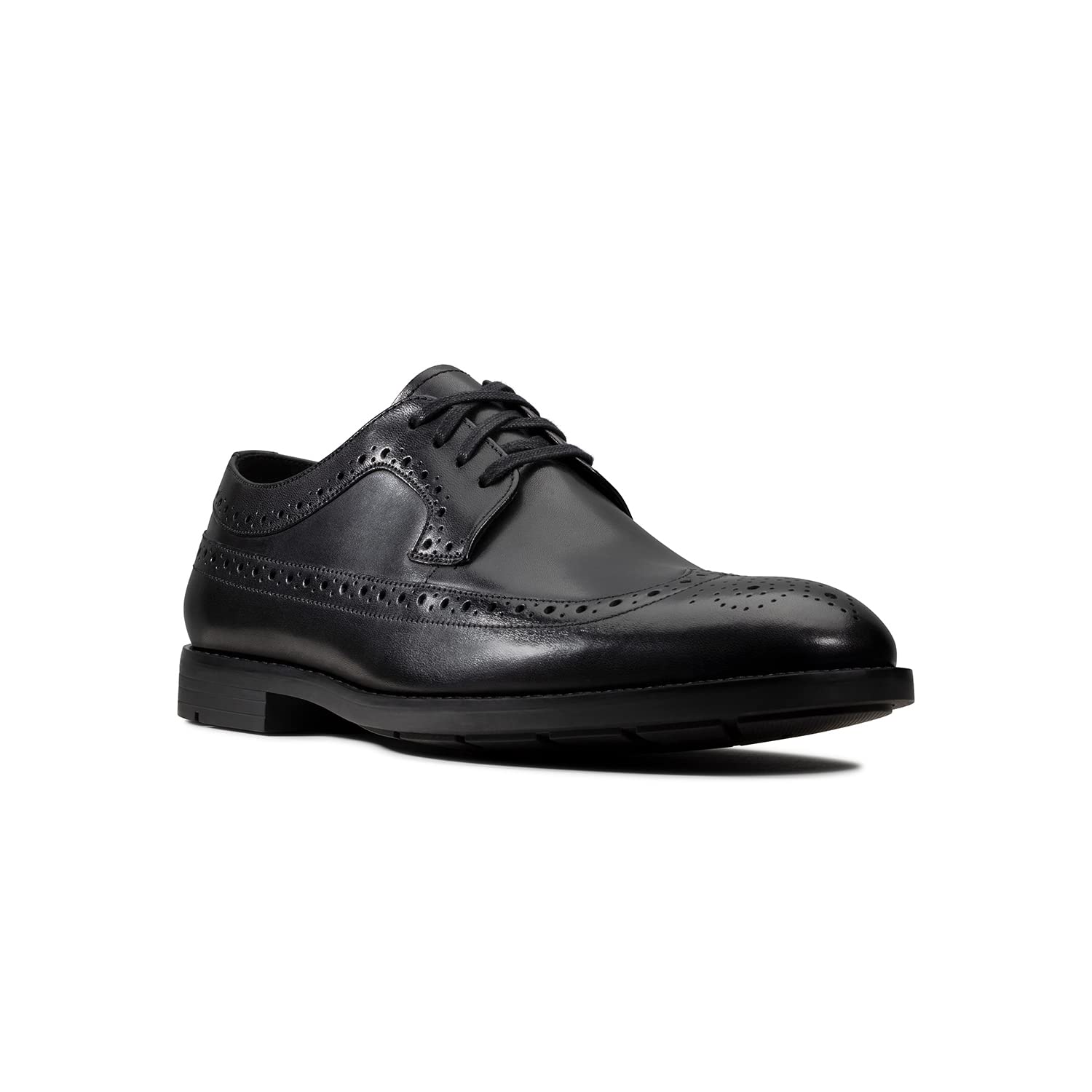 Clarks Men's Wingtip Oxford Dress Shoes - Classic Leather Formal Shoes for Business & Wedding - Comfortable & Stylish for Office, Parties & Special Occasions