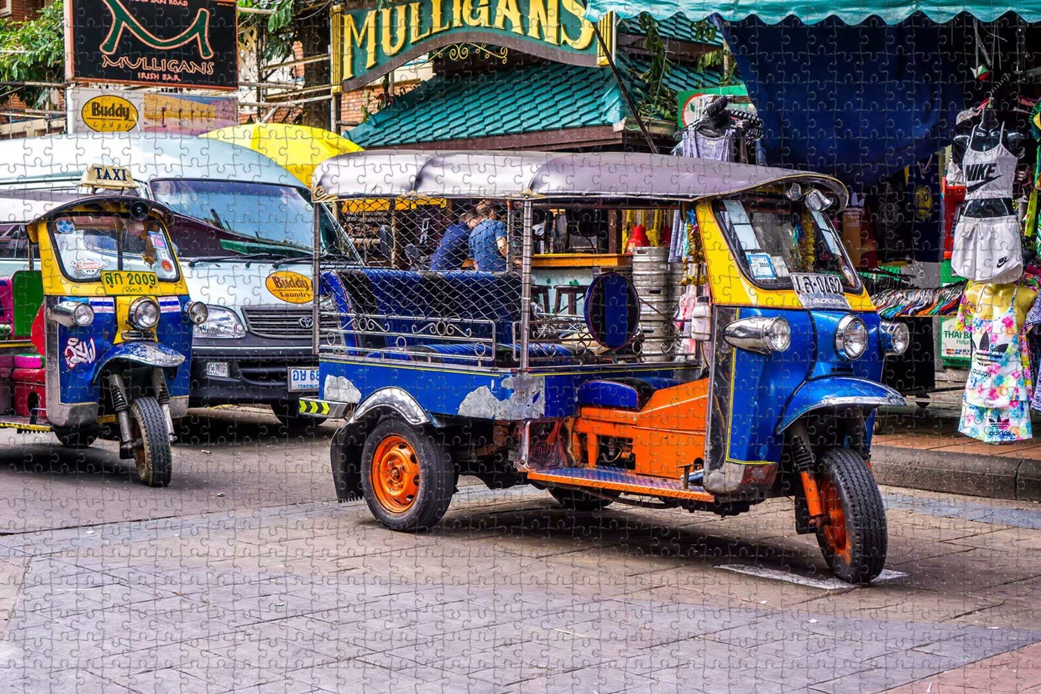 1000-Piece Thailand Tuk Tuk Bangkok Jigsaw Puzzle for Adults – Travel Souvenir & Home Decor Puzzle Game | Perfect for Stress Relief, Family Bonding, and Travel Enthusiasts
