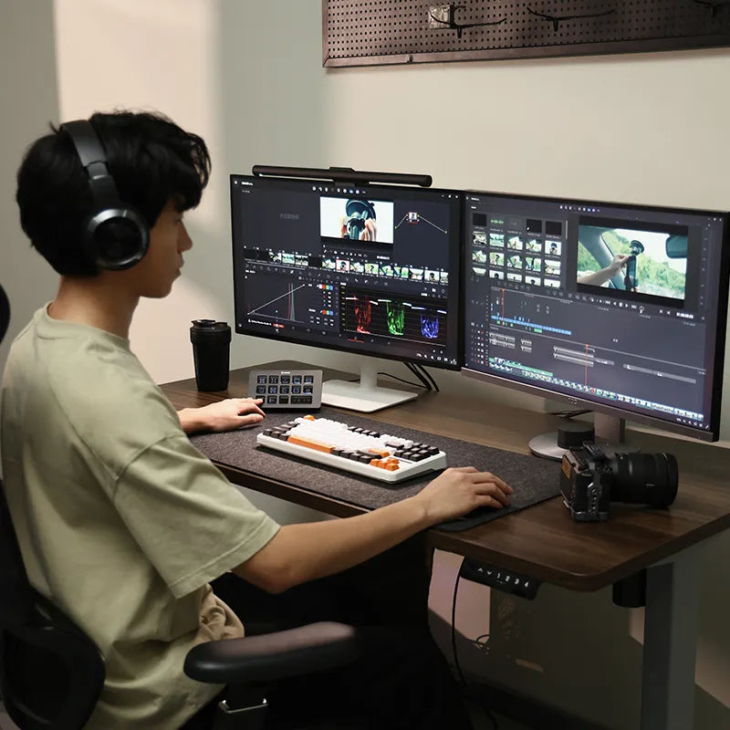 Ulanzi D200 Professional Live Stream Controller - Perfect for YouTube, Twitch & Gaming Broadcasts | USB Mixer with Audio Controls for Podcasting & Content Creation