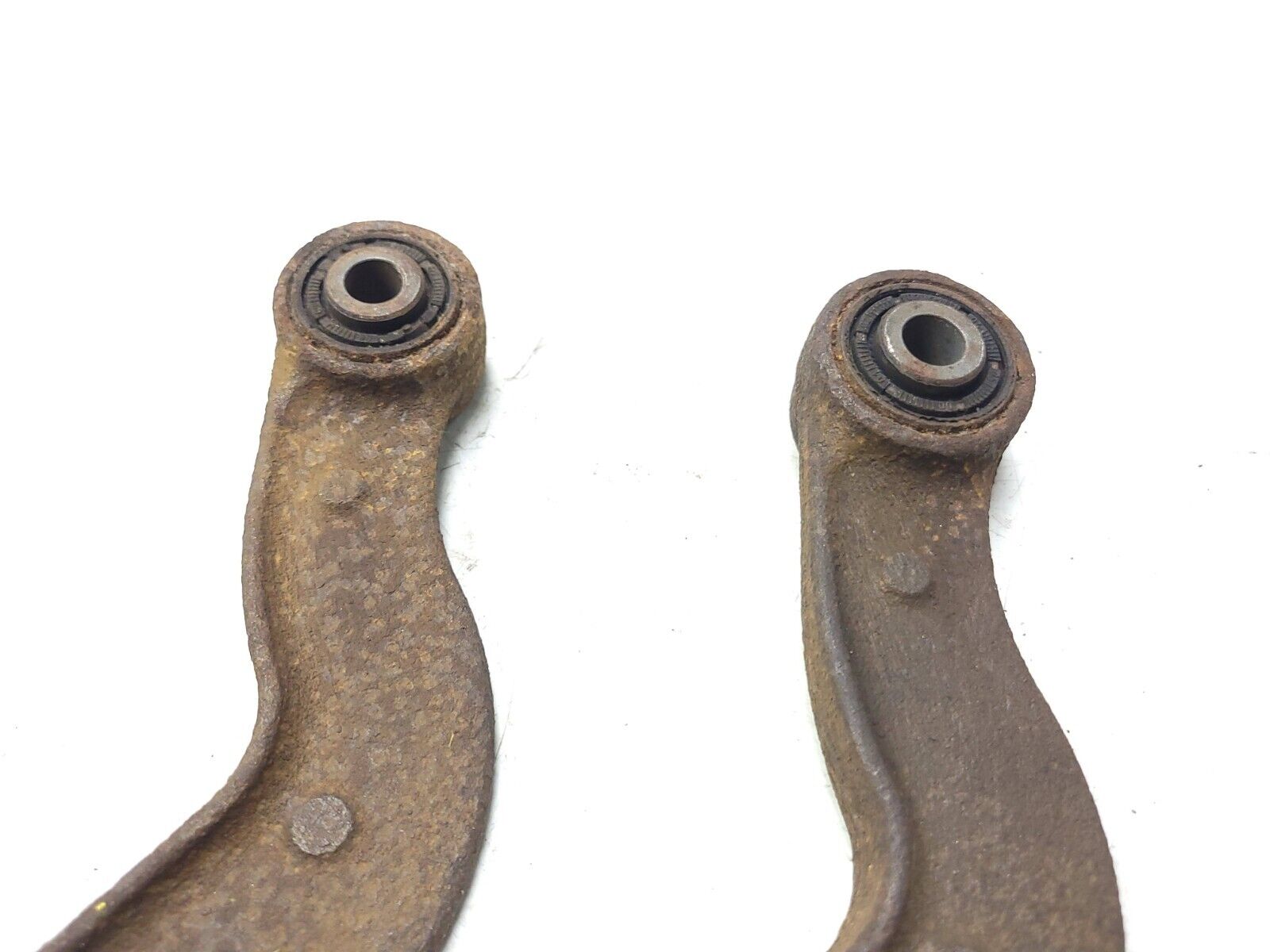 02 08 Jaguar X-Type Rear Upper Control Arm Pair - OEM Replacement Parts for Smooth Ride & Enhanced Handling - Perfect for Suspension Repair & Maintenance