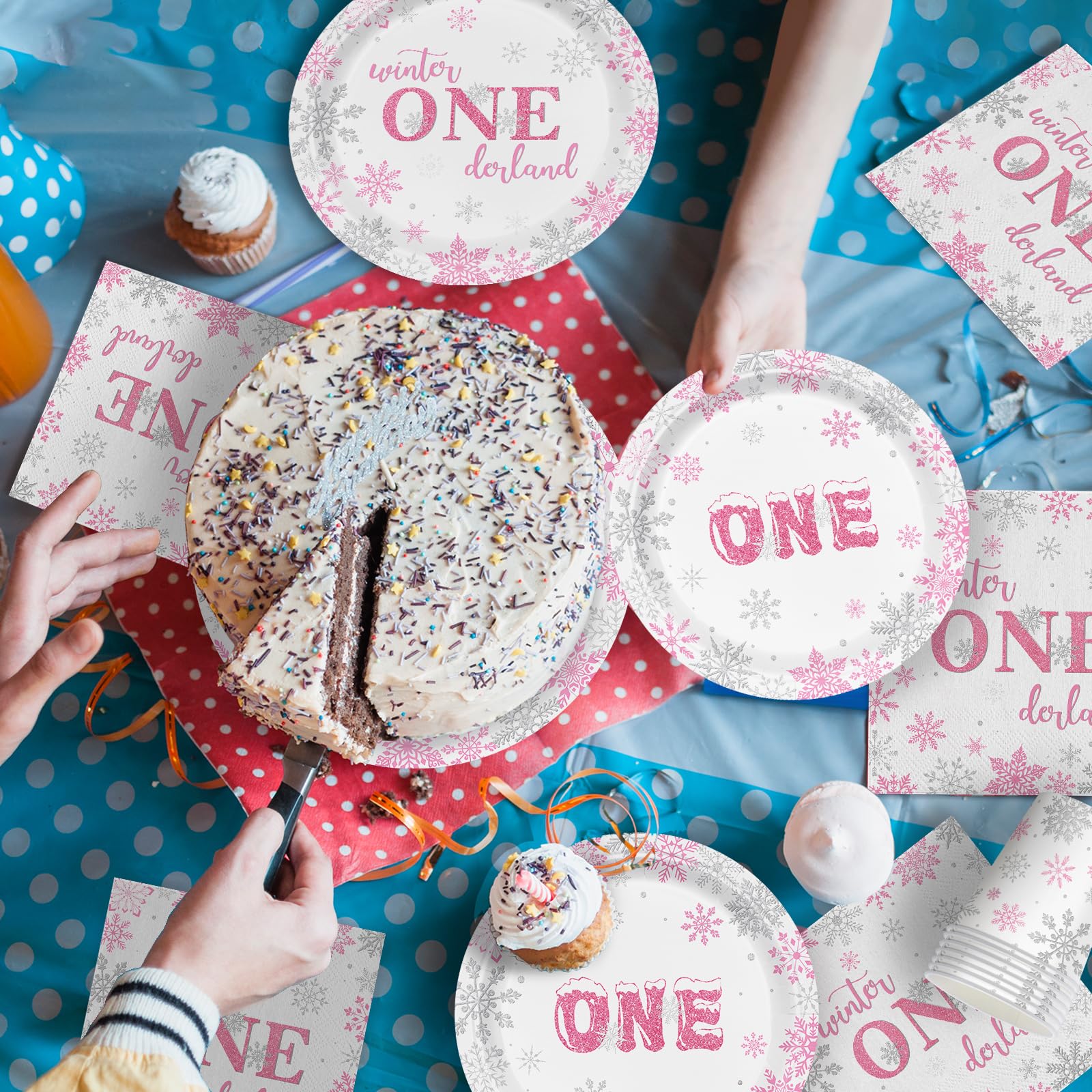 168-Piece Winter Onederland Party Supplies Set - Pink & Silver Snowflake Disposable Tableware (Plates, Napkins, Paper Cups) for 1st Birthday Party - Serves 24 Guests - Perfect for Girls' Birthday Celebrations, Baby Showers & Winter-Themed Events