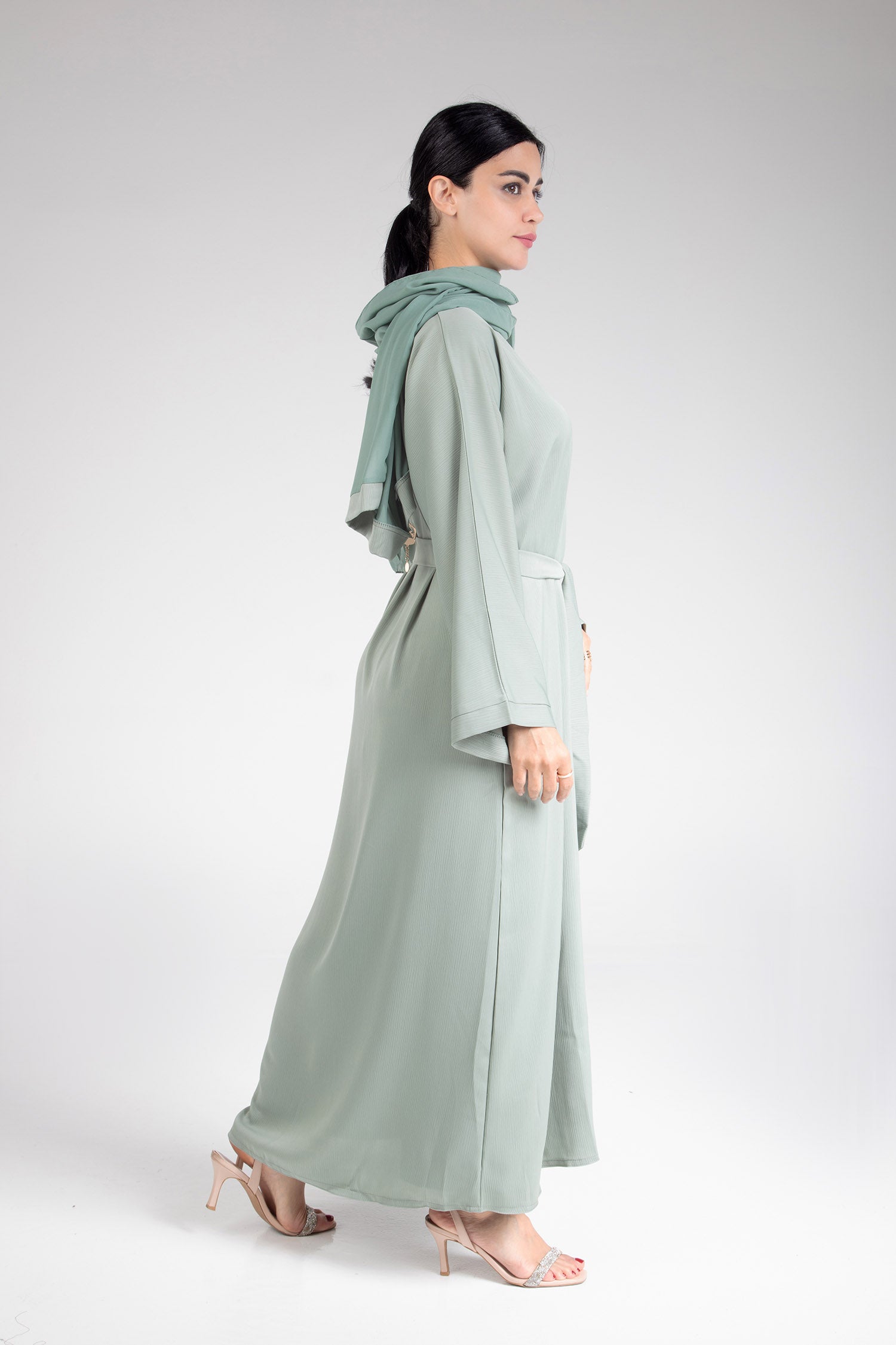 Elegant Green Open Abaya Dress for Women - Modest Islamic Fashion for Prayer, Mosque & Special Occasions