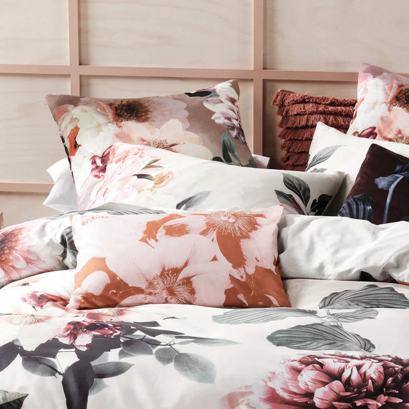 Linen House Julieta Pearl Quilt Cover Set - Luxury 100% Cotton Bedding for Master Bedroom & Guest Room - Soft & Breathable Queen Size Duvet Cover with Pillowcases