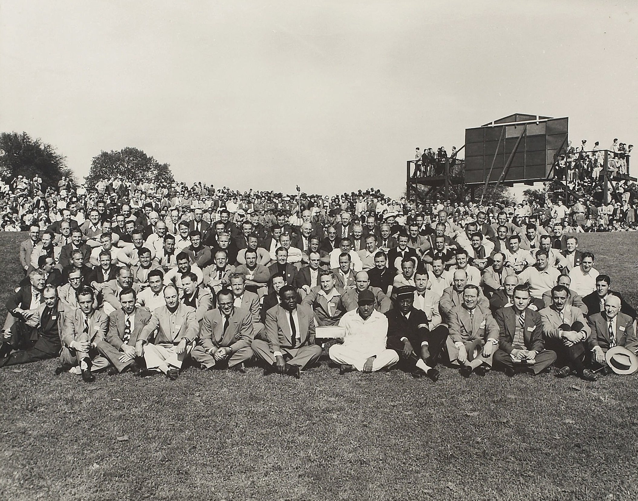Rare 1949 Augusta Masters Tournament Photo Featuring Bobby Jones - 8x10 Vintage Golf Memorabilia for Collectors & Sports Enthusiasts | Perfect for Man Cave, Office Decor, or Golf Gift