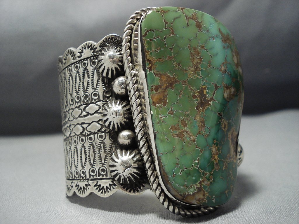 172g Large Vintage Natural Green Turquoise Sterling Silver Navajo Bracelet - Authentic Native American Jewelry for Boho Fashion & Gift Giving