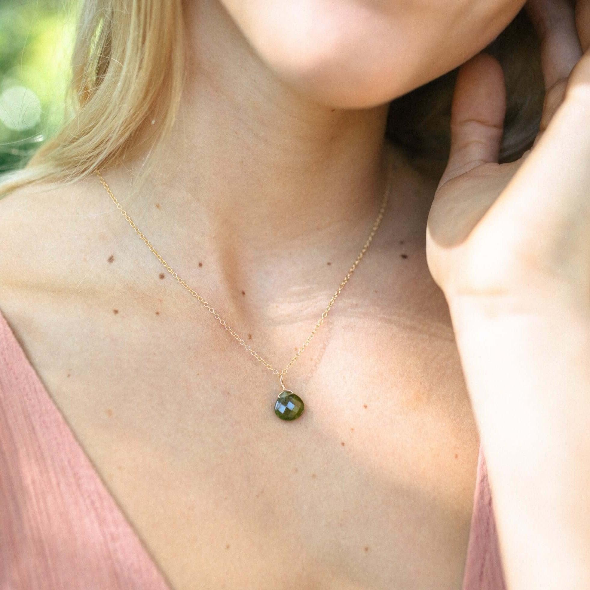 Elegant Tiny Peridot Teardrop Crystal Pendant Necklace - Dainty Green Gemstone Jewelry for Women - Perfect for Weddings, Parties & Everyday Wear