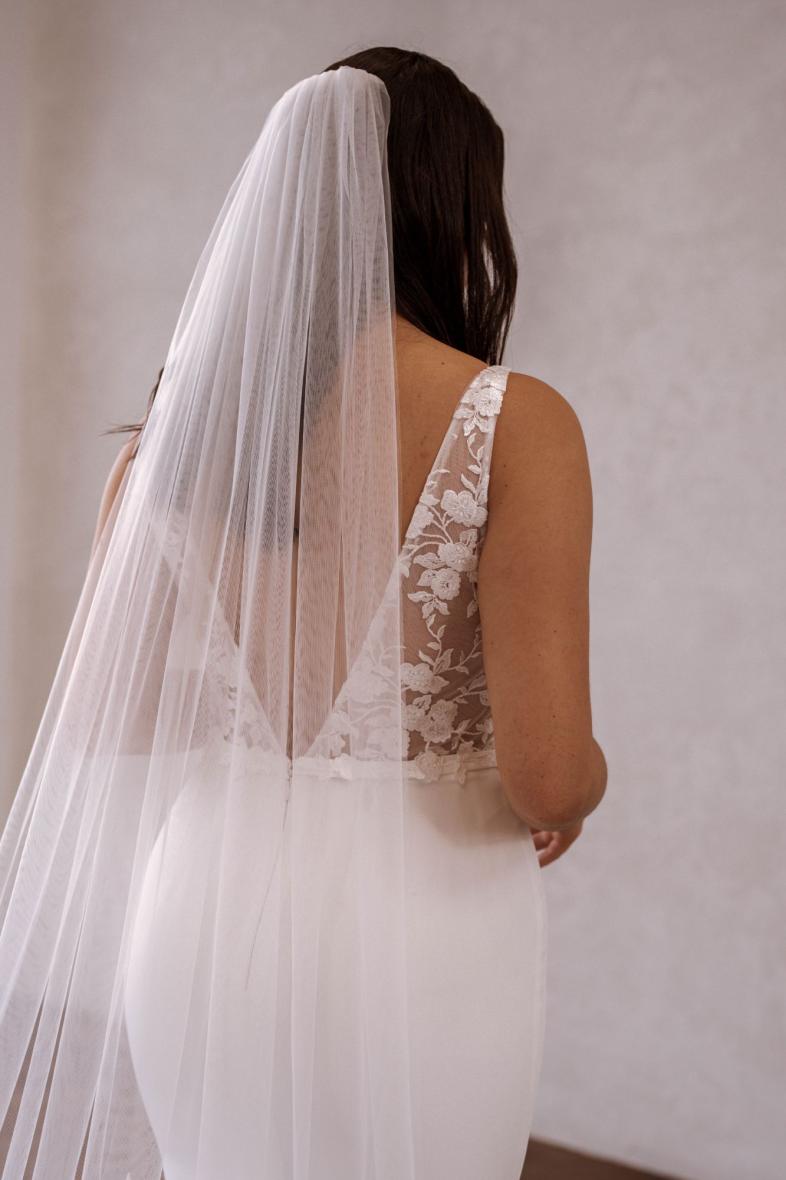 Jack Veil - Elegant Wedding Veil for Brides | Perfect for Church Ceremonies & Outdoor Weddings