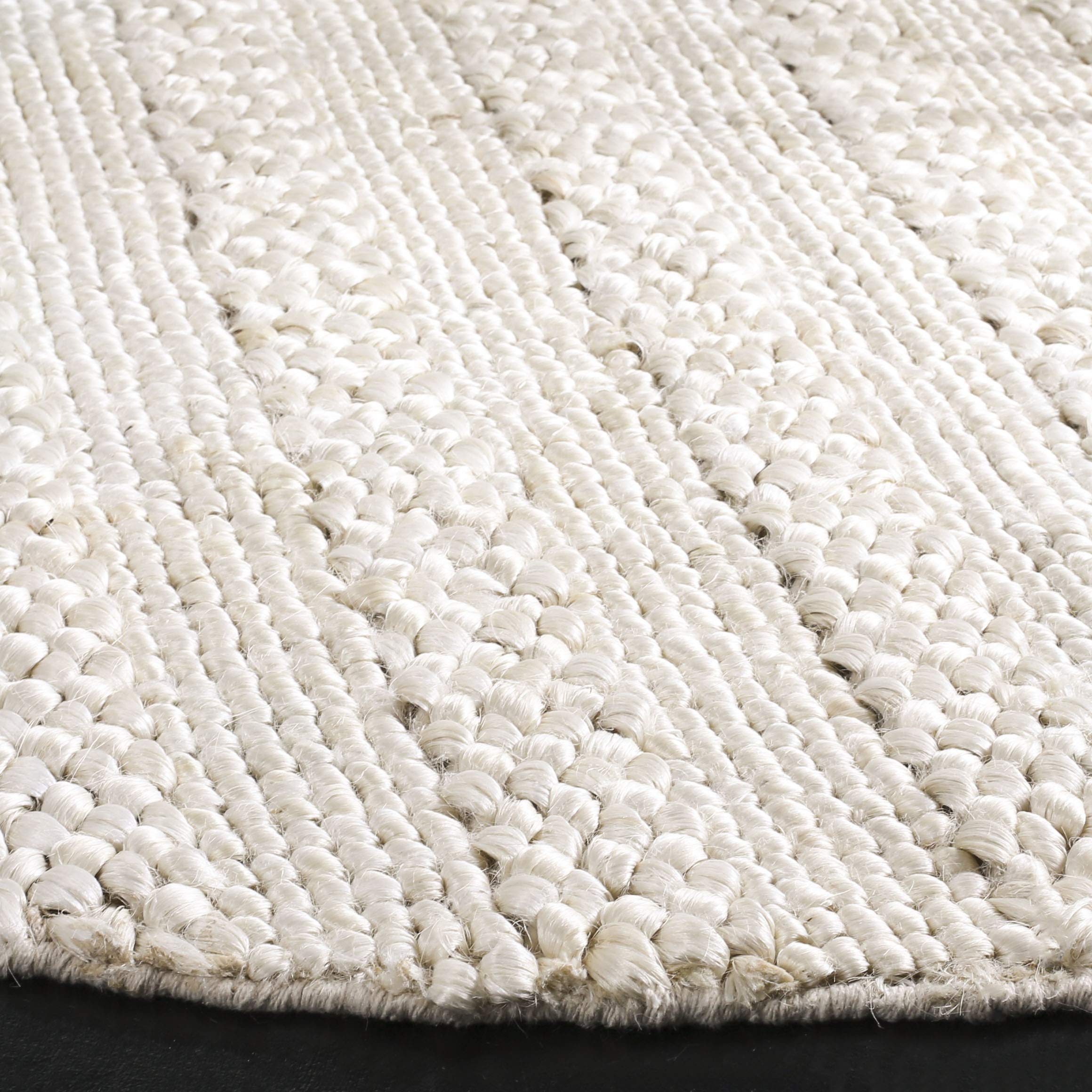 SAFAVIEH Handmade Jute Area Rug 5' Round - Natural Fiber, Rustic Farmhouse Style for Entryway, Living Room, Bedroom & Kitchen | Eco-Friendly Floor Mat for Home Decor