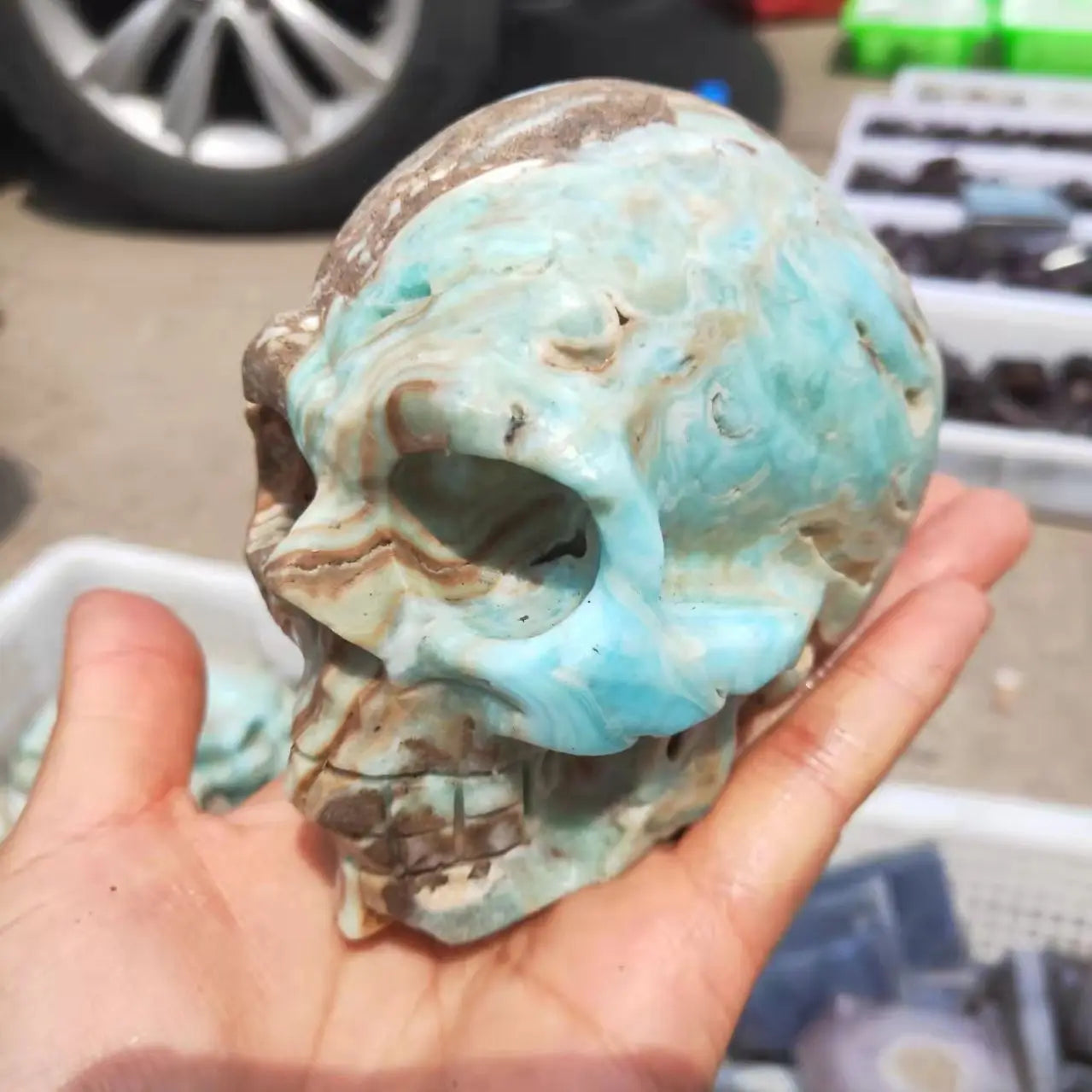 Natural Rare Crystal Healing Heteropolar Ore Skull Hand Carved Statue - Spiritual Meditation, Home Decor & Unique Gift for Collectors