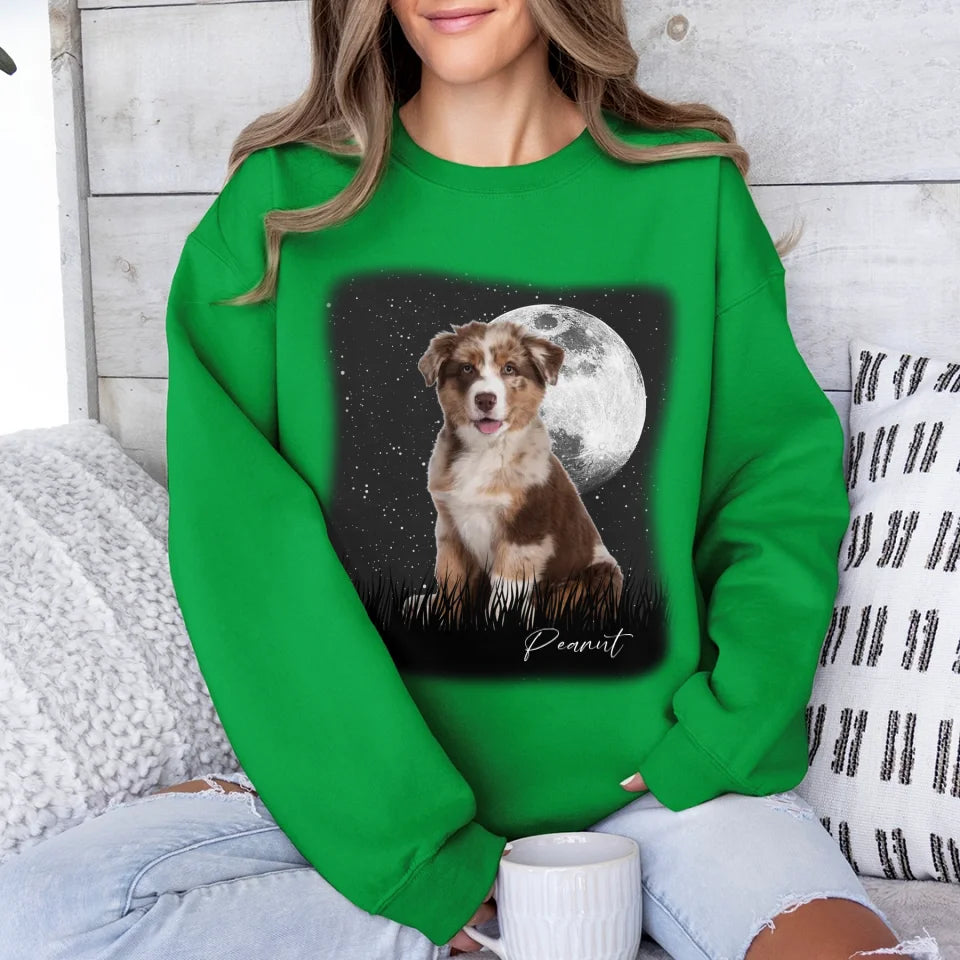 Custom Vintage Full Moon Pet Photo Sweatshirt - Personalized Dog Cat Hoodie for Pet Lovers - Perfect for Family Matching Outfits, Gifts & Cozy Fall Fashion