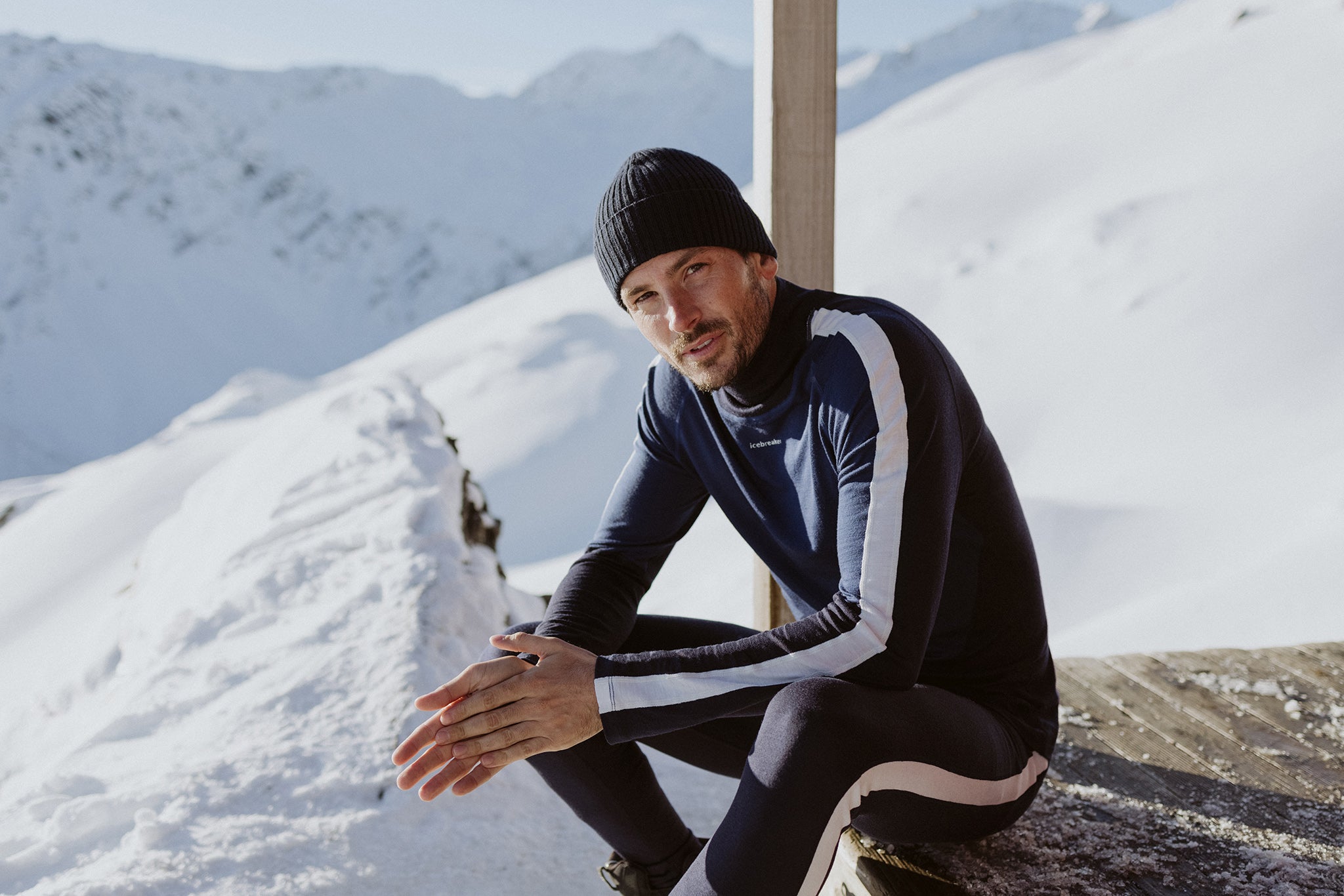 200 Sonebula Men's Long Sleeve Crewneck Base Layer Top - Thermal Underwear for Cold Weather, Hiking & Outdoor Activities