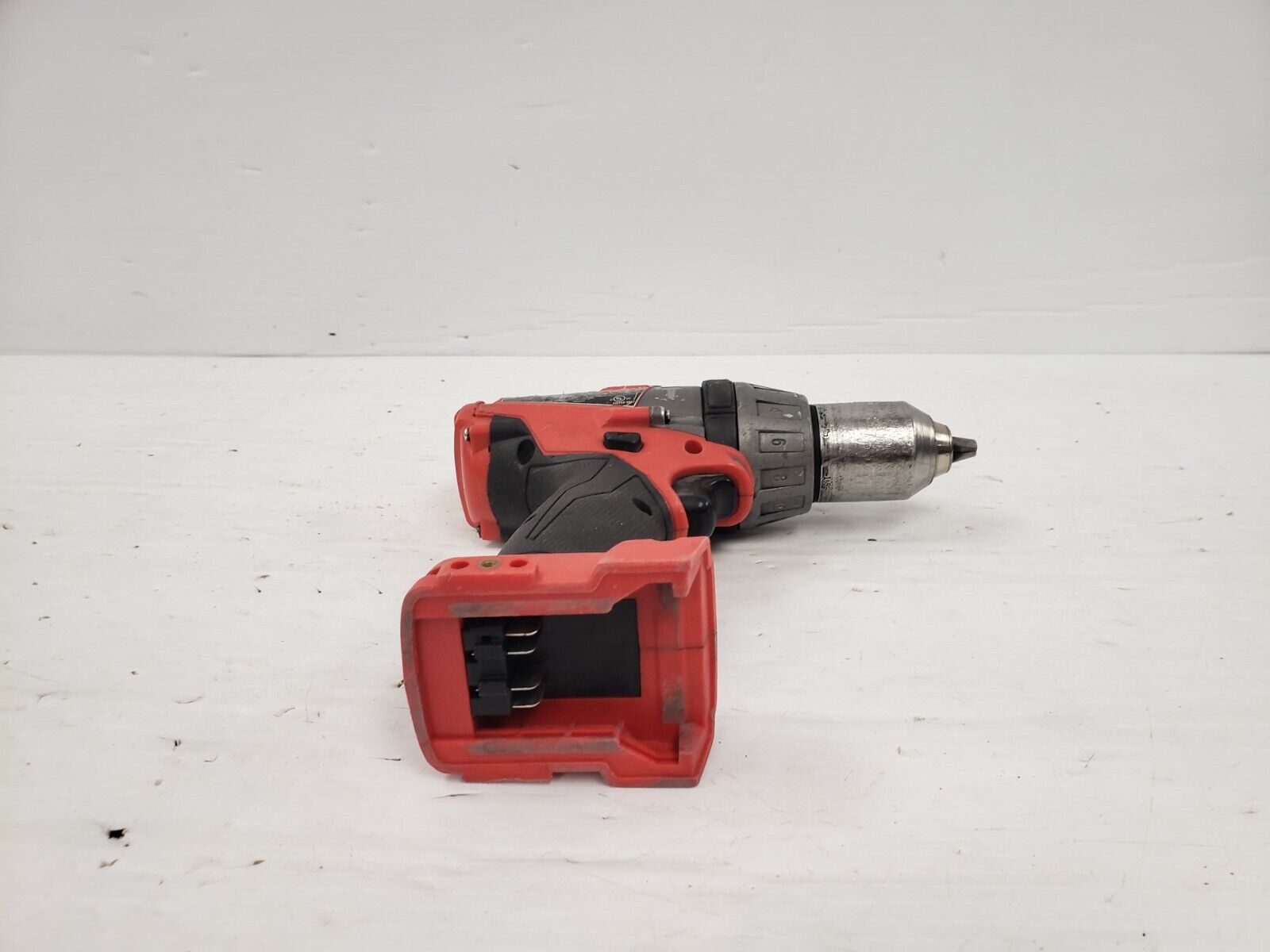 Milwaukee 2604-20 18V Cordless Drill Driver Kit - Powerful & Compact for DIY Projects, Home Repairs, and Professional Use
