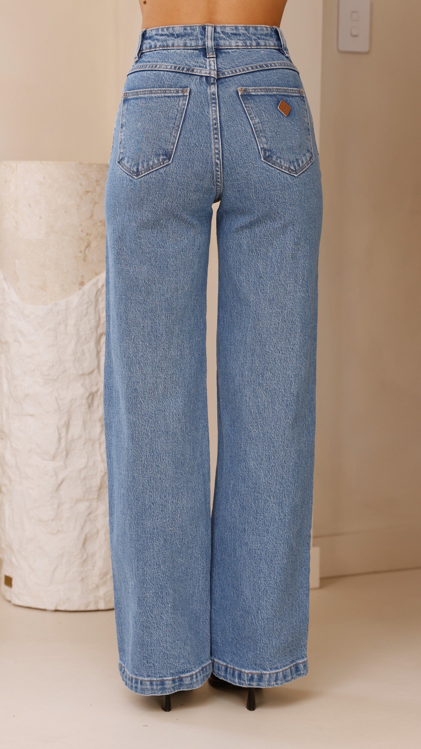 Abrand 94 High & Wide Jeans for Women - Comfortable Stretch Denim Pants with High Waist & Wide Leg | Perfect for Casual Wear, Office Outfits & Night Out