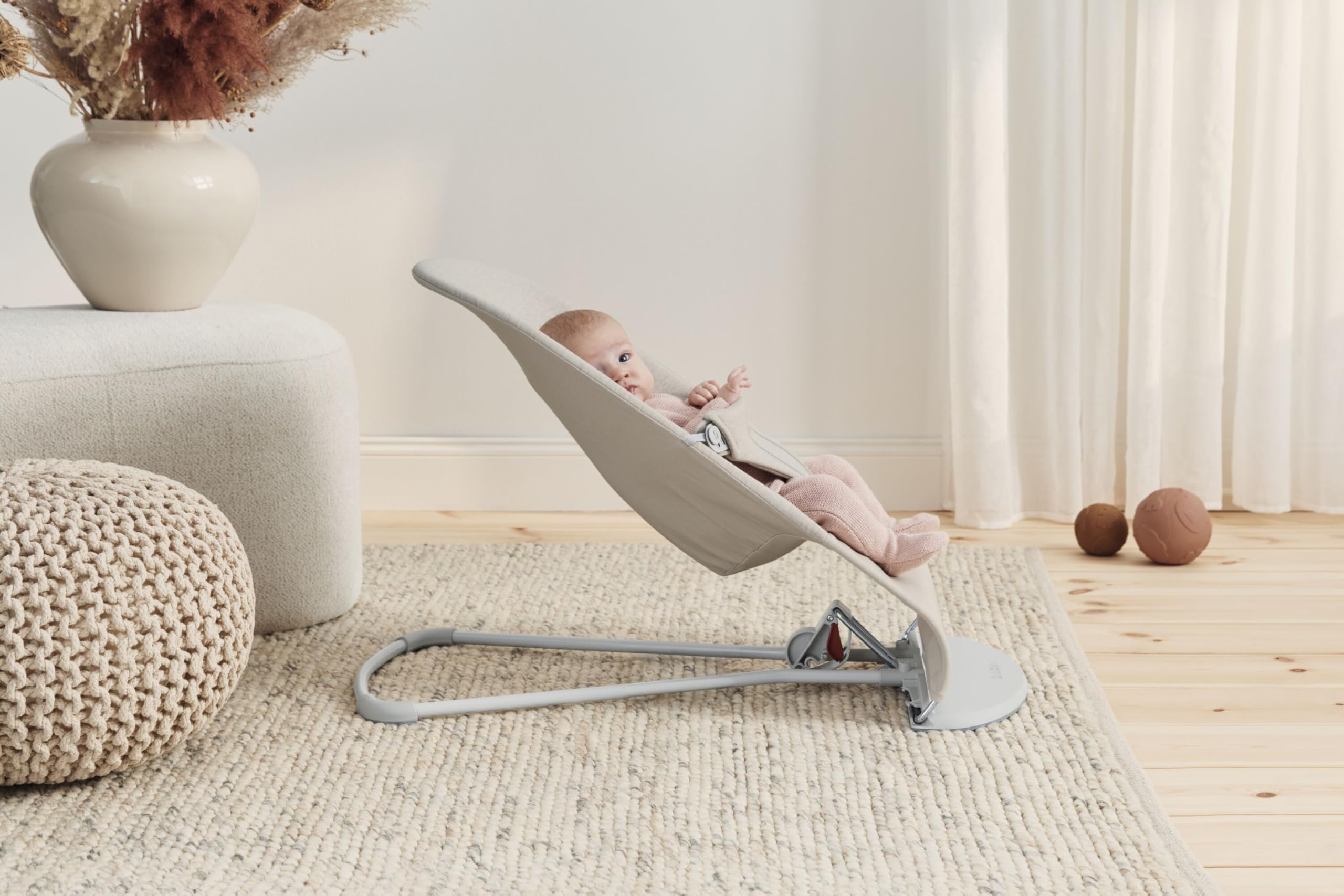 BabyBjörn Bouncer Bliss - Adjustable 2-in-1 Baby Bouncer & Toddler Chair (8-29 lbs) | Lightweight Portable Infant Seat with 4 Positions | Light Beige 3D Jersey Fabric | Perfect for Nursery, Living Room & Travel