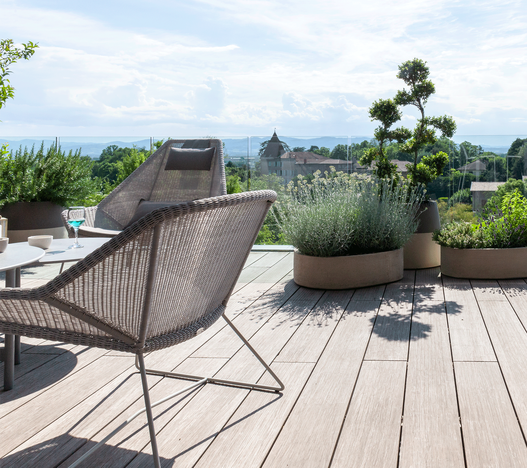 Breeze Outdoor Lounge Chair - Lightweight & Weather-Resistant Patio Furniture for Poolside, Garden, and Backyard Relaxation