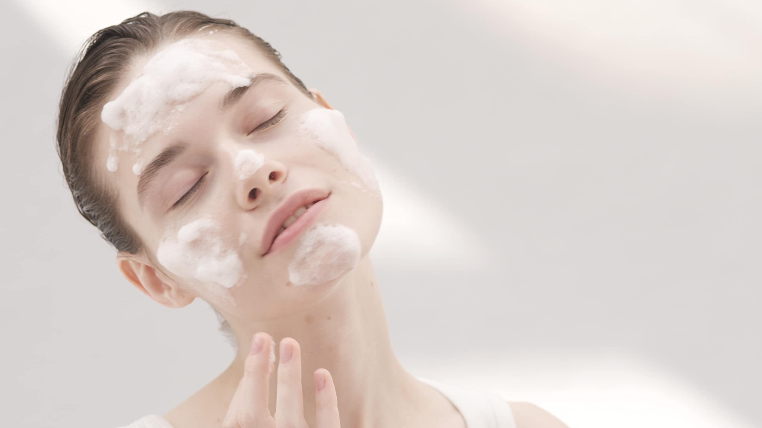 SELALY LUMINEUX Washing Foam 5oz - Gentle Cleansing Face Wash for Sensitive Skin, Hydrating & Brightening Facial Cleanser - Perfect for Morning & Night Skincare Routine