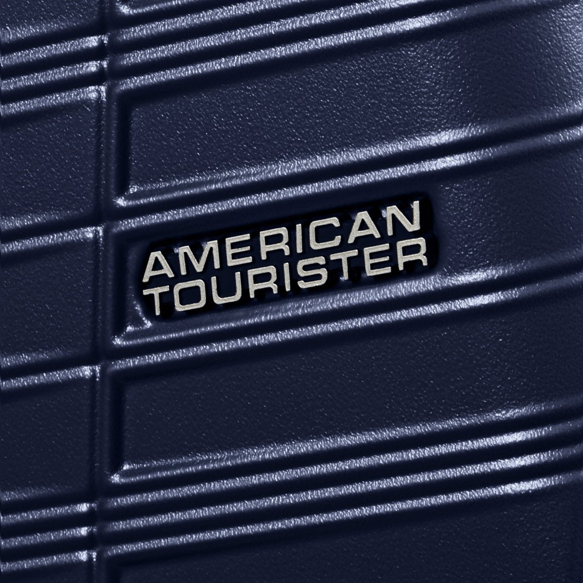 American Tourister Surftime Carry On Luggage - Lightweight Spinner Suitcase for Travel, Business Trips & Weekend Getaways | Durable & Stylish Carry-On Bag with Smooth Wheels