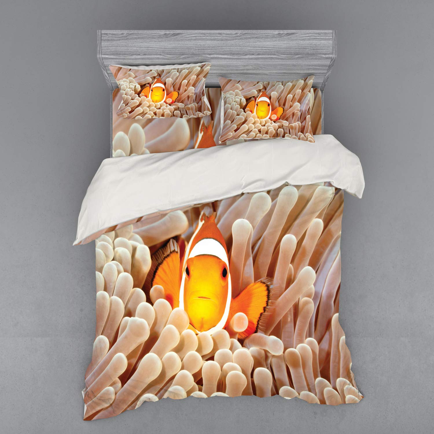 Ambesonne Ocean Duvet Cover Set - Queen Size 4-Piece Bedding with Clown Fish & Coral Reef Design, Beige Orange - Perfect for Beach House Decor & Marine Life Themed Bedrooms