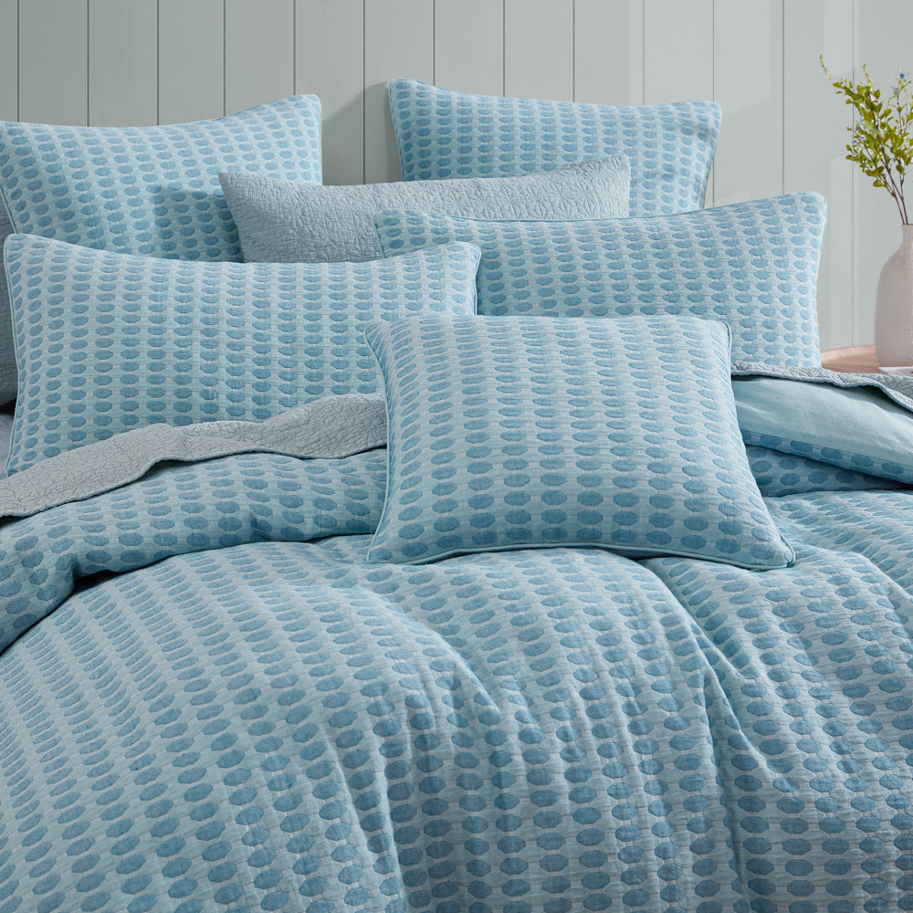 Frankie Turquoise Quilt Cover Set - Super King Size Bedding | Luxury Soft Cotton Duvet Cover with Pillowcases | Perfect for Master Bedroom, Guest Room & Hotel Decor