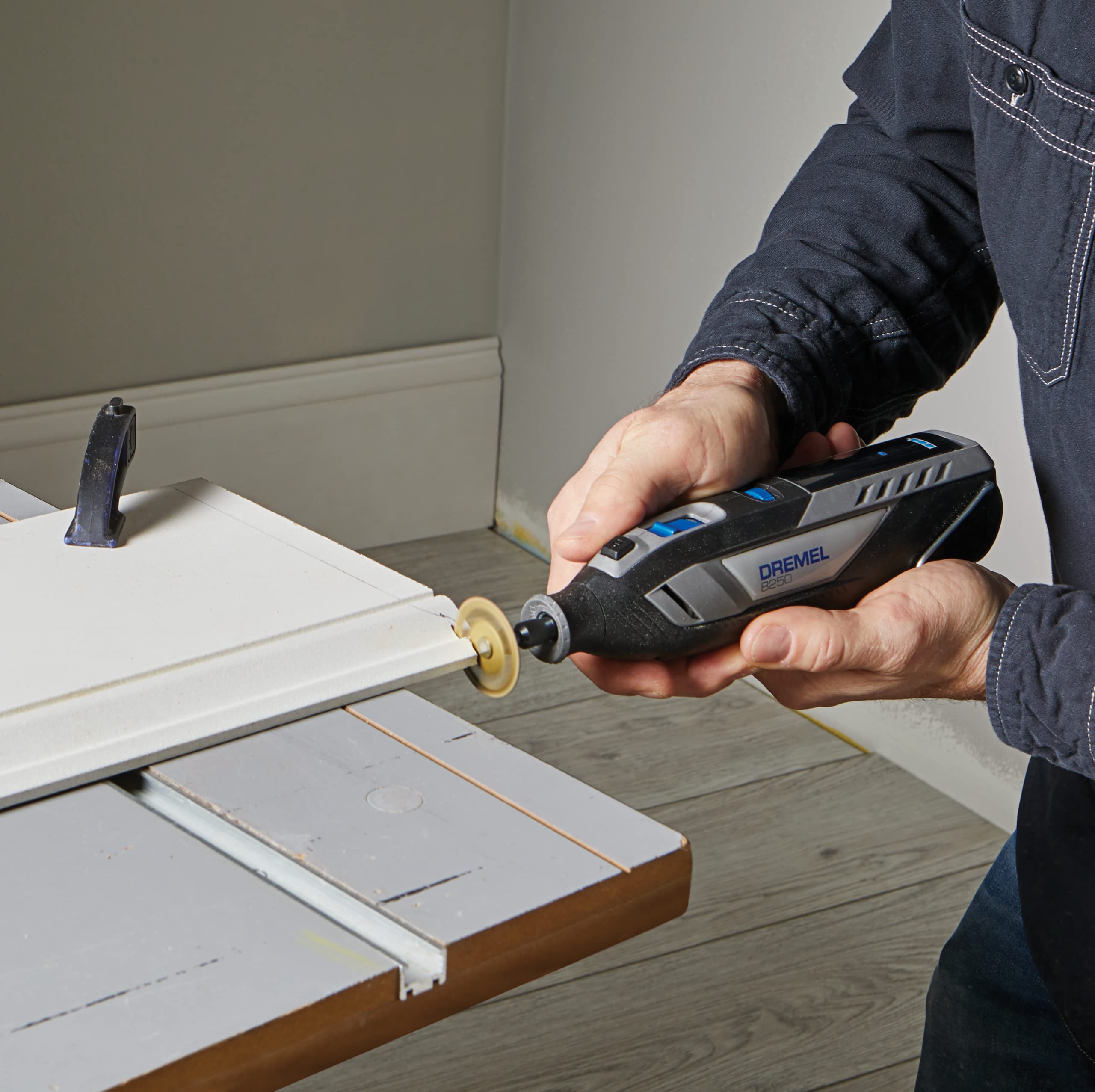 Dremel 8250 12V Cordless Rotary Tool with Brushless Motor - Variable Speed, 5 Accessories, 3Ah Battery & Charger Included - Perfect for DIY Projects, Woodworking, Metal Engraving & Crafting