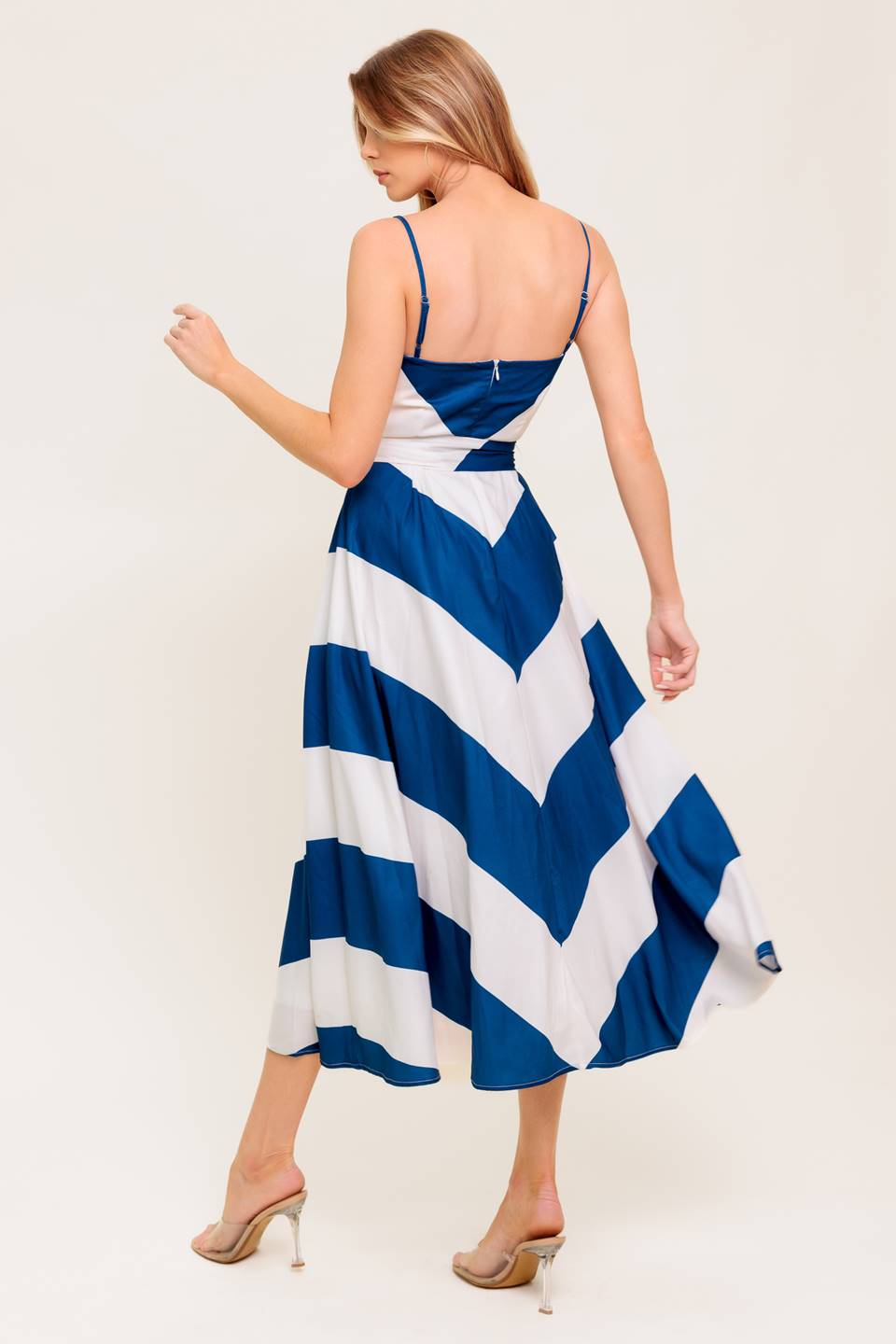 Stylish Coastal Charm Navy & White Midi Dress - Perfect for Beach Vacations, Summer Outings & Casual Elegance