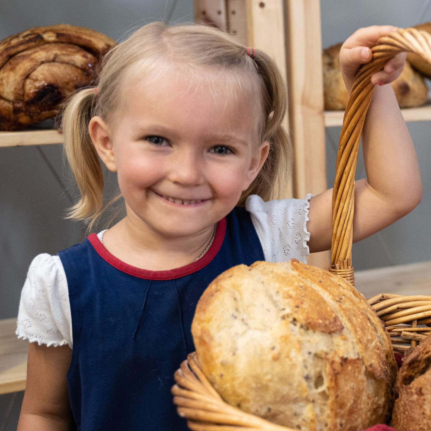 Fresh Sourdough Bread - Authentic San Francisco Bakery Style Dutch Oven Country Loaf - Handmade Artisan Round Bread with 3 Simple Ingredients - Pre-Sliced (4 Pack) | Perfect for Sandwiches, Toast & Charcuterie Boards