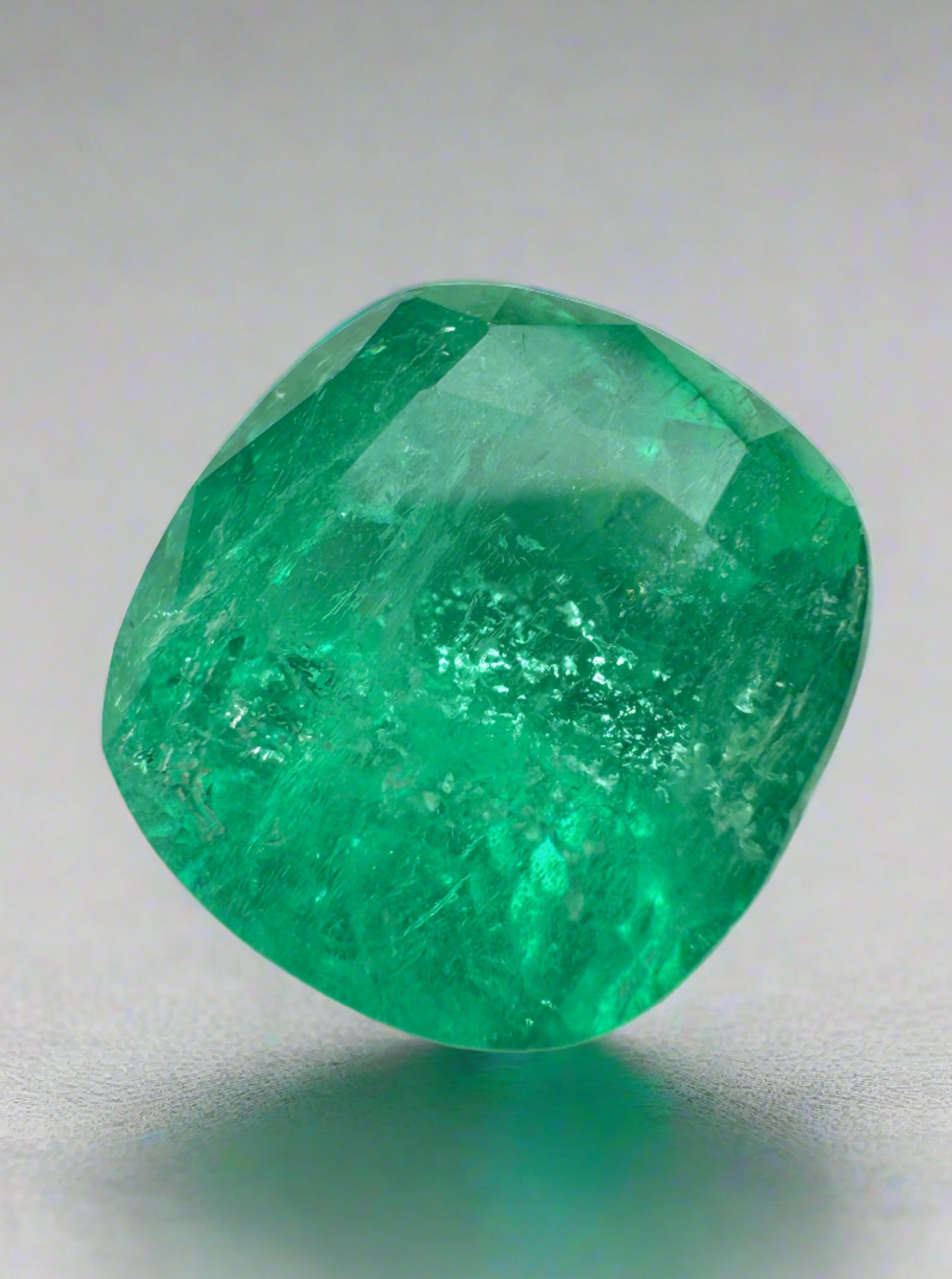 6.97 Carat Rich Green Natural Loose Colombian Emerald Cushion Cut Gemstone for Jewelry Making, Engagement Rings & Luxury Gifts