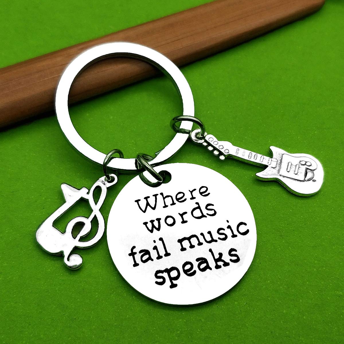 Christmas Guitar Keychain - Perfect Music Lover Gift for Best Friend, Son, Music Teacher, Coworker, Girlfriend, Birthday Gift for Musician, Guitarist, Husband, Boyfriend - Musical Instrument Keyring for Holiday Gifting & Everyday Use