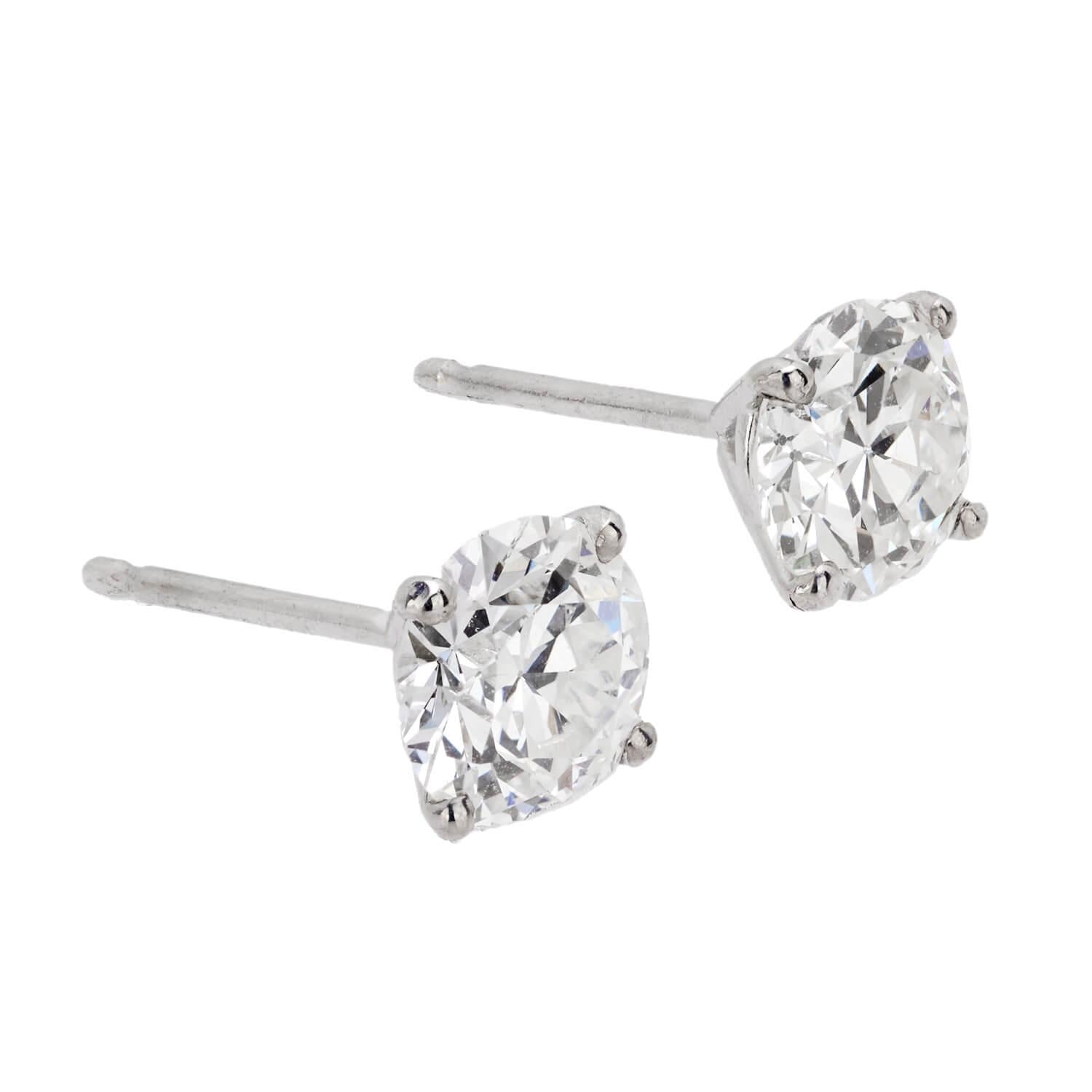 14K Gold Diamond Stud Earrings for Women - Elegant & Timeless Jewelry Gift for Wedding, Anniversary & Special Occasions