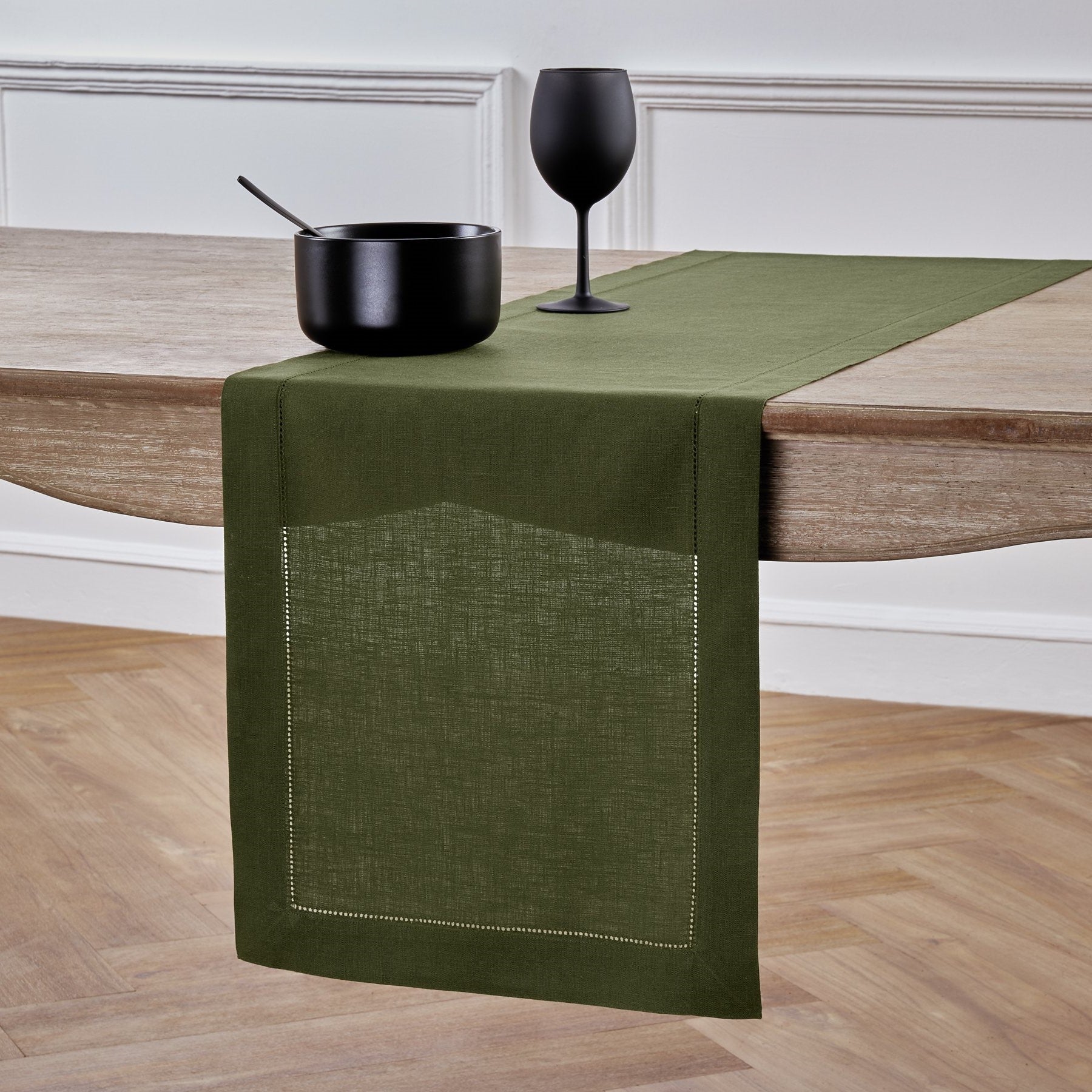 Elegant Classic Hemstitch Table Runner - Premium Linen Dining Decor for Weddings, Parties & Home Styling