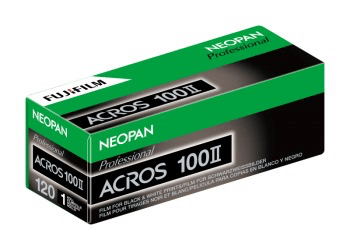 Fujifilm Neopan Acros 100II Black & White Film 120 Roll - High Resolution ISO 100 for Medium Format Cameras | Perfect for Street Photography, Portraits & Landscape Shots