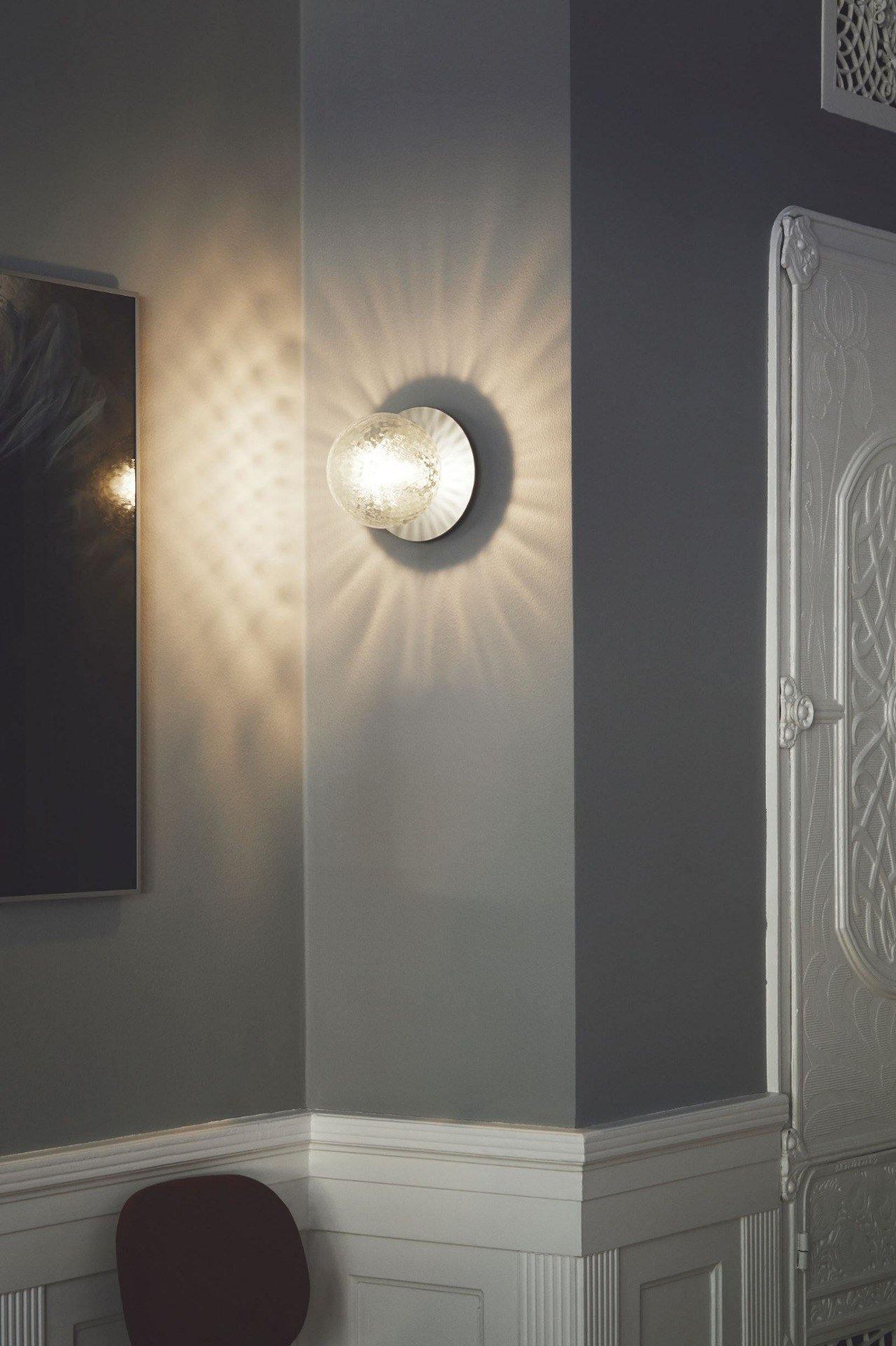 Lunara Modern Wall Lamp - Sleek LED Sconce Lighting for Bedroom, Living Room & Hallway - Energy Efficient Indoor Wall Light Fixture for Home Decor