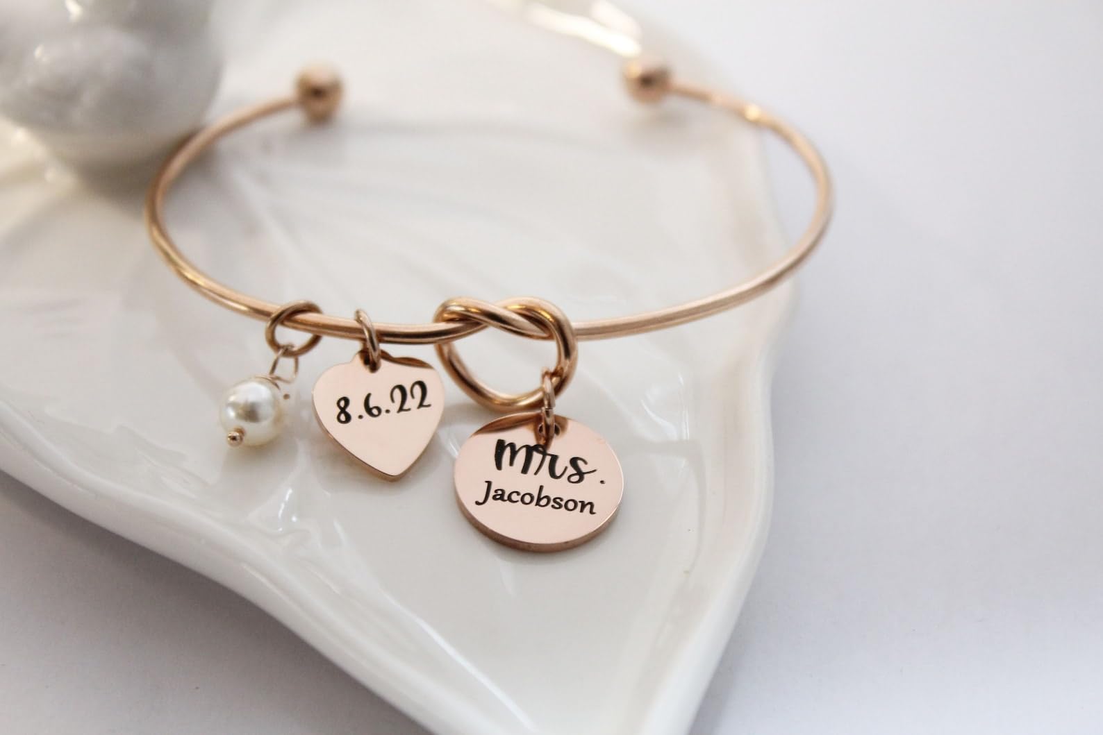 Personalized Bride Bracelet - Custom Engraved Mrs & Last Name Jewelry - Wedding Gift for Bride, Bridesmaid & Mother of the Bride - Perfect for Bridal Shower, Bachelorette Party & Wedding Day Accessories