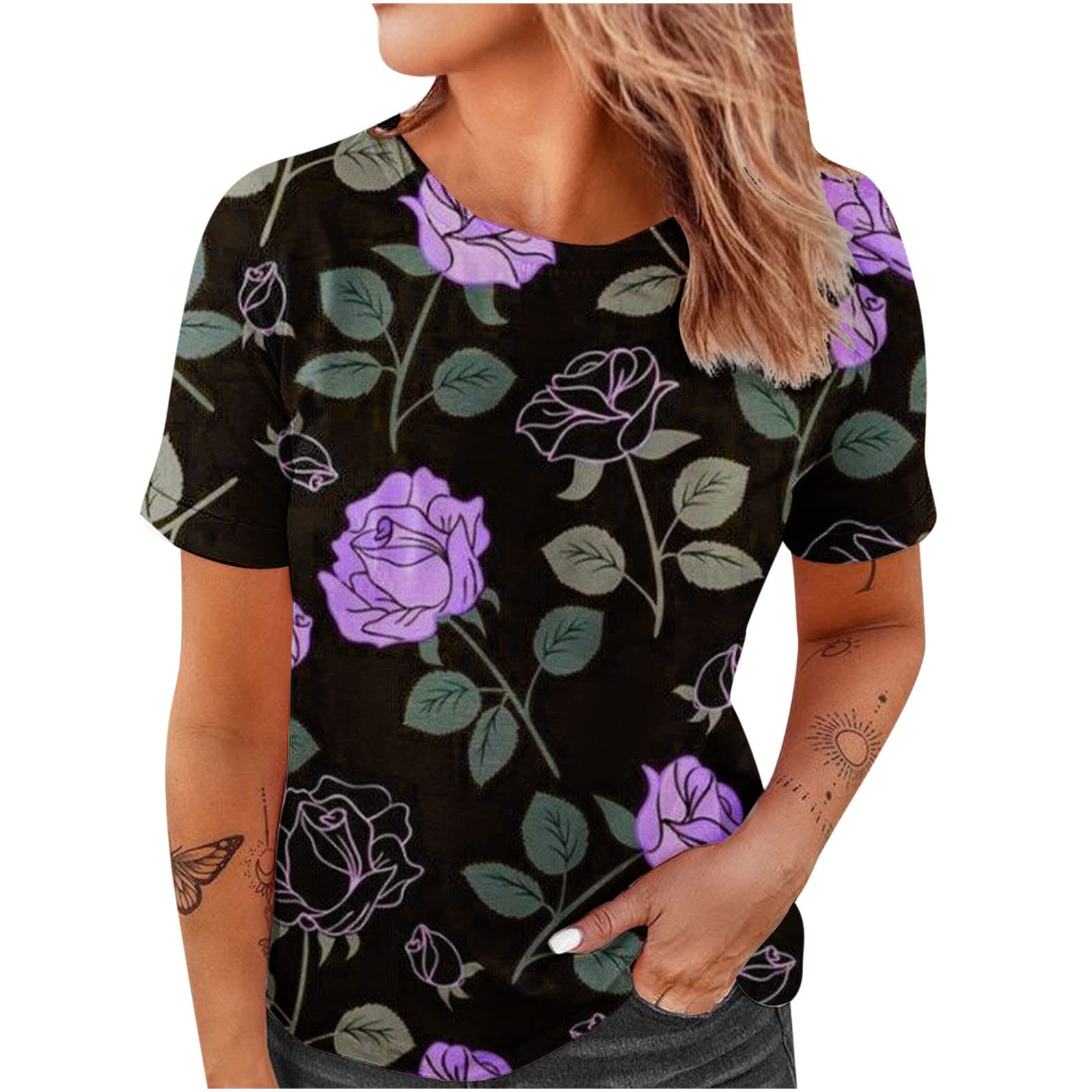 Trendy Women's Summer Tops - Short Sleeve Crewneck Tee Shirts & Fashion Tunic Tops for Casual Wear, Outfits & Summer Vacation