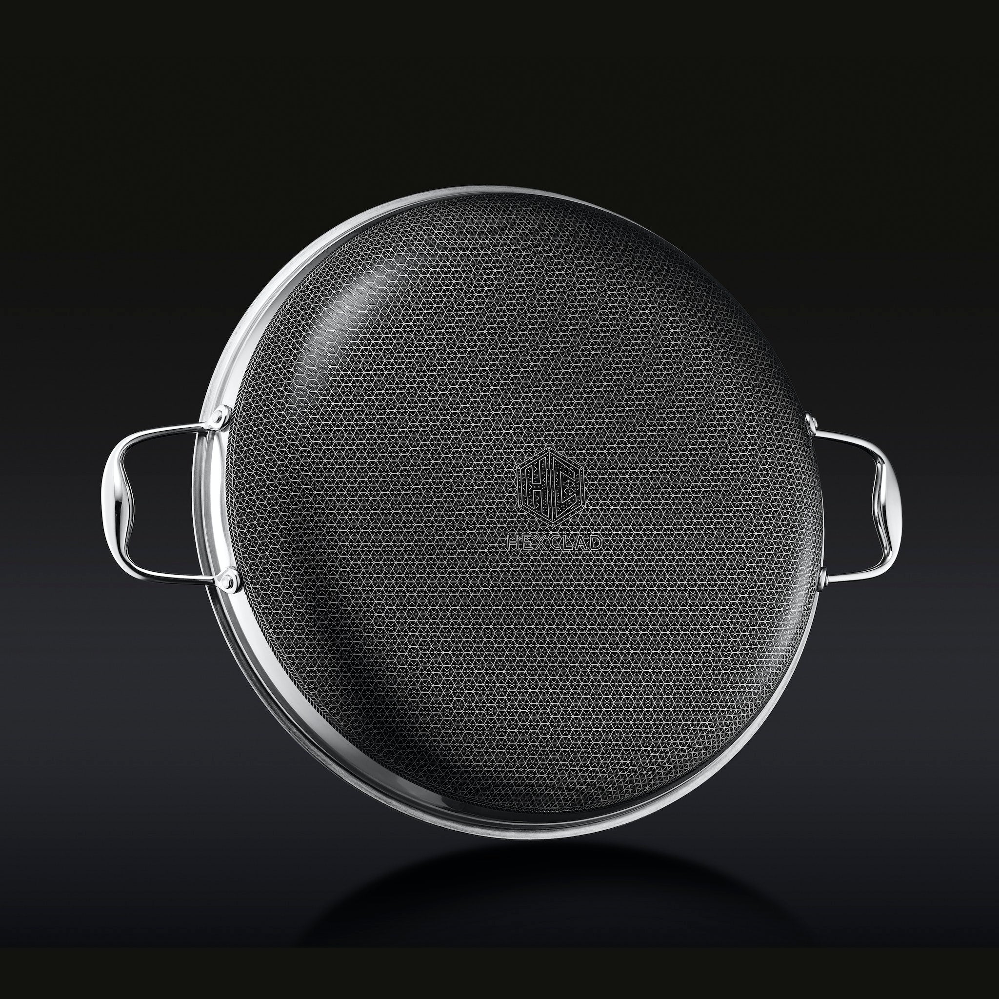 HexClad 35cm Hybrid Non-Stick Frying Pan with Lid - Professional Cookware for Induction, Gas & Electric Stoves - Perfect for Searing, Sauteing & Everyday Cooking