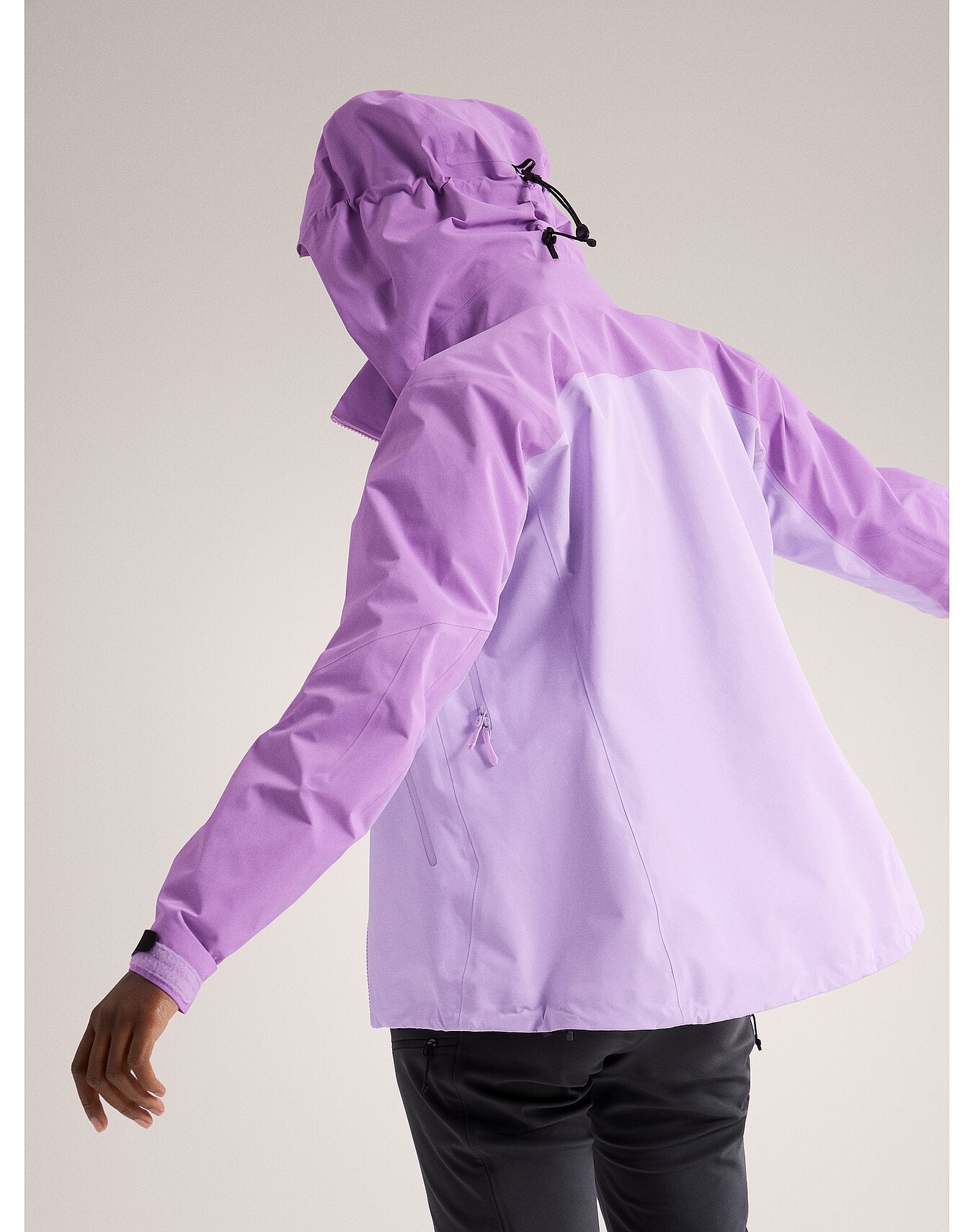 Women's Beta AR Jacket - Lightweight Waterproof Hiking Shell for Outdoor Adventures | Perfect for Trail Running, Camping & Mountain Climbing