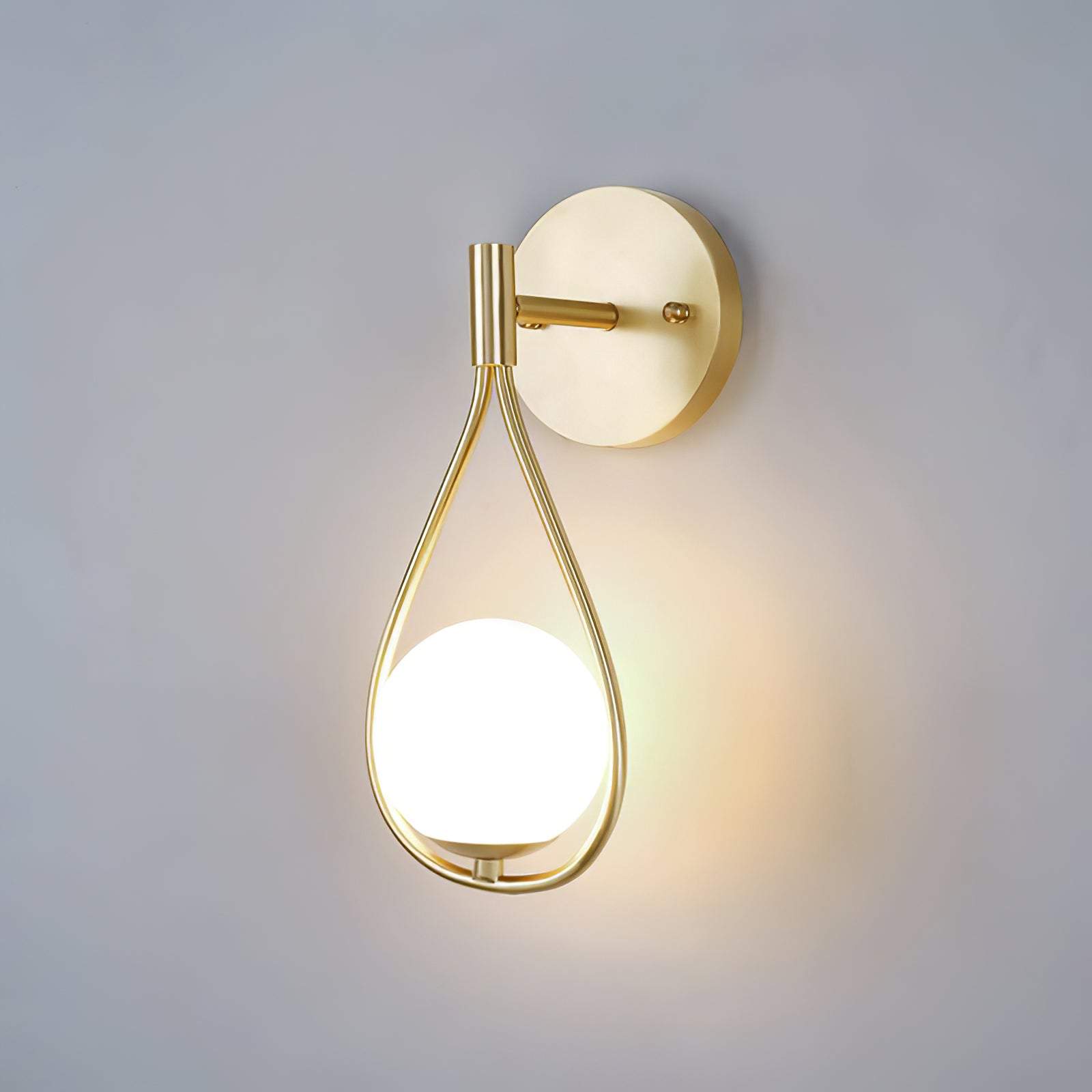Vintage Brass Vanity Wall Lamp - Elegant Sconce Lighting for Bathroom, Bedroom & Dressing Room - Perfect for Makeup, Reading & Ambient Lighting