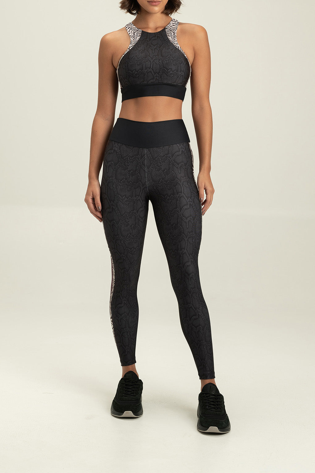 High-Performance Raw Sports Bra 453612 - Breathable & Supportive for Running, Yoga & Gym Workouts