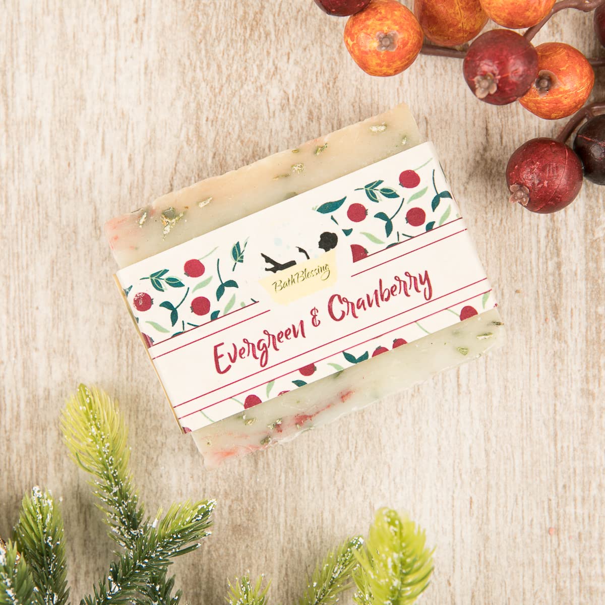 Natural Evergreen & Cranberry Handmade Soap - Moisturizing, Aromatic, Vegan - Perfect for Holiday Gifts, Spa Days & Relaxing Baths