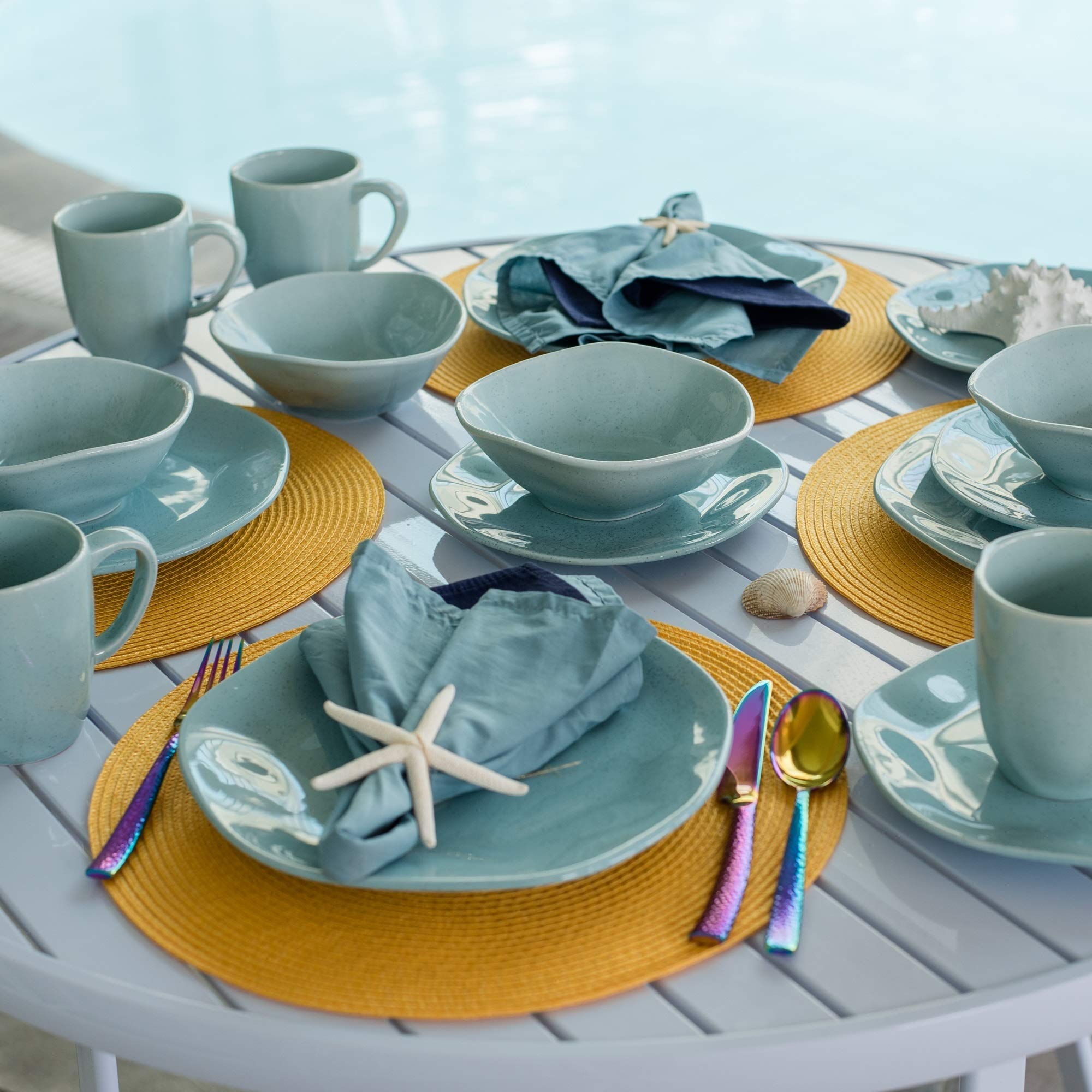 Manhattan Comfort RYO Collection 32-Piece Microwave & Oven Safe Porcelain Dinnerware Set - Service for 8, Elegant Blue - Perfect for Family Dinners, Entertaining Guests & Everyday Use