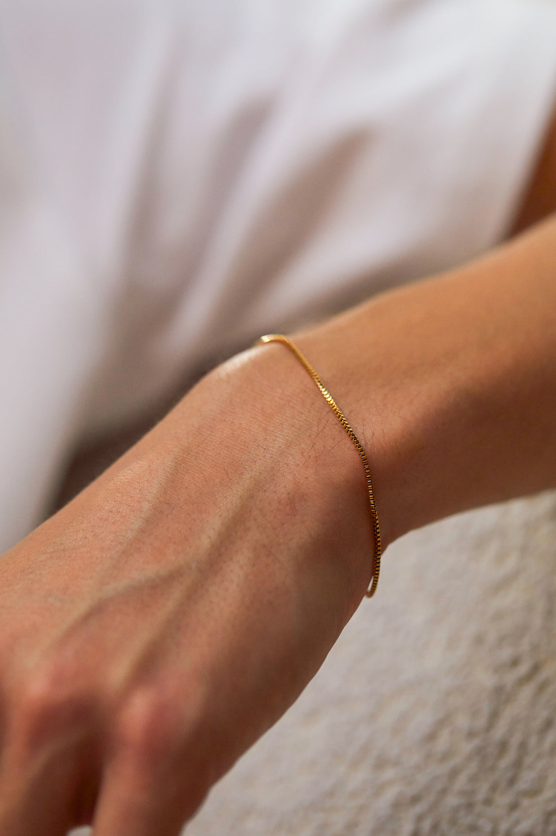 Stylish Men's Thin Box Chain Bracelet - 14K Gold Plated Stainless Steel Jewelry for Casual & Formal Wear - Perfect for Gifts, Parties, and Everyday Fashion