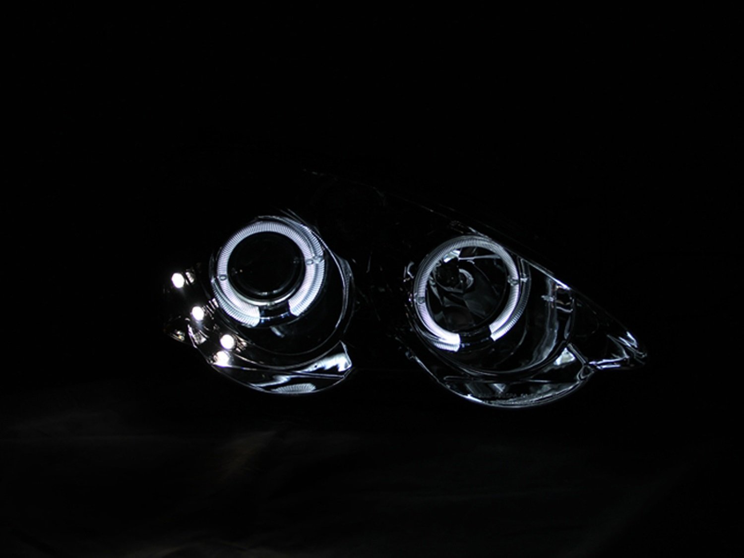 AnzoUSA 121360 Chrome/Clear/Amber Halogen Projector Headlight for Acura RSX - High Performance Replacement Headlights for Night Driving & Enhanced Visibility