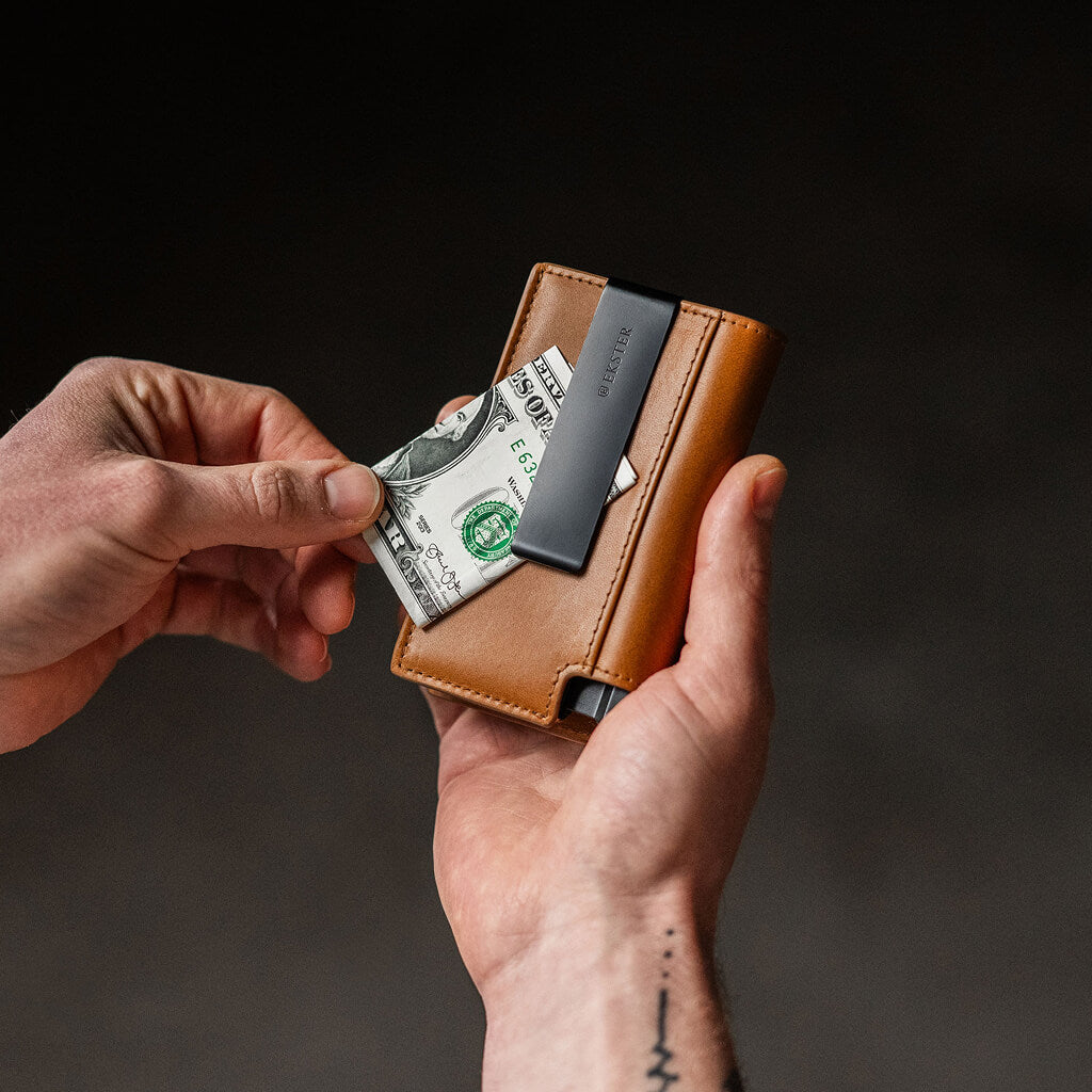 Premium RFID Blocking Leather Wallet with Money Clip - Slim Bifold Wallet for Men, Ideal for Everyday Carry & Travel