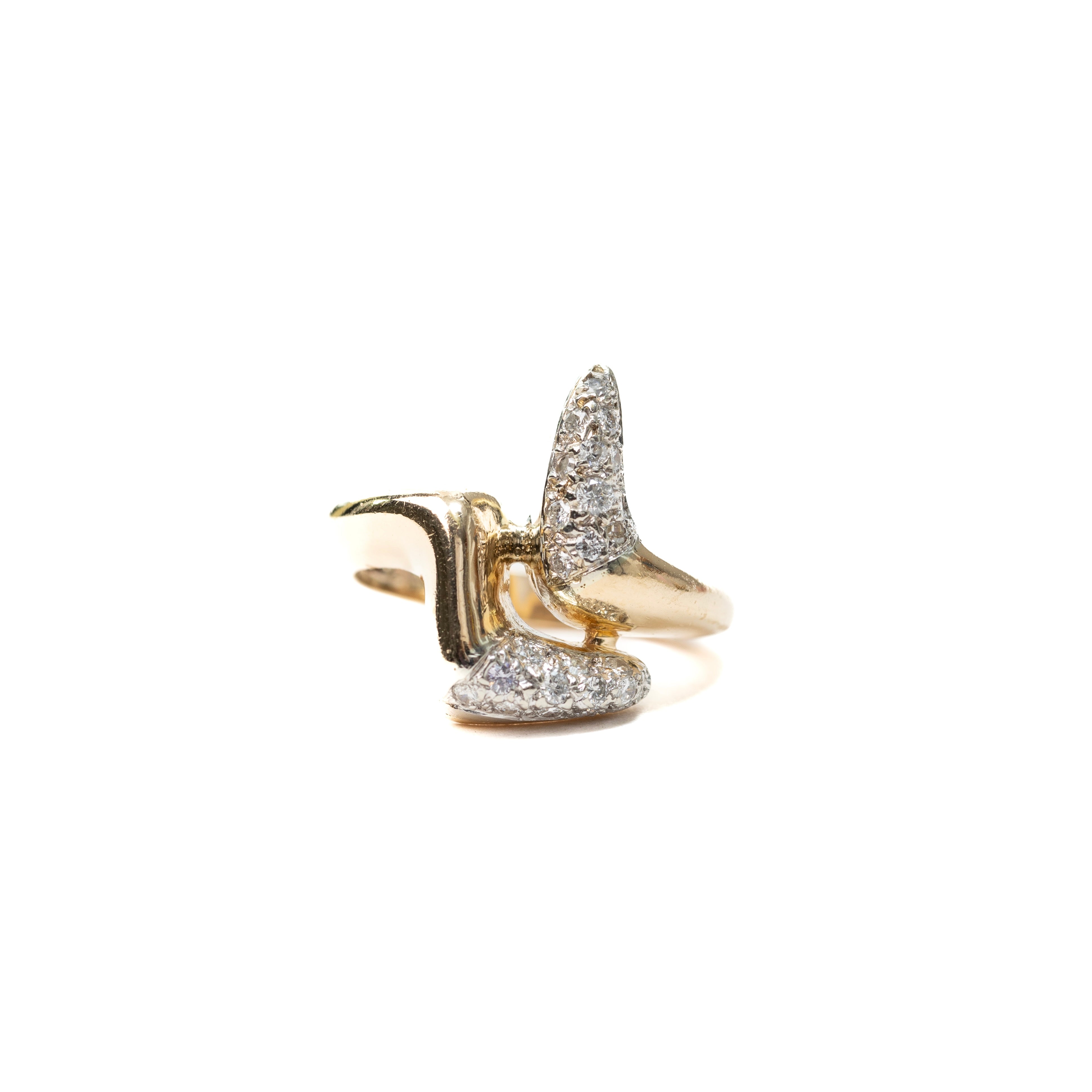 Vintage Boomerang Diamond Ring - Elegant & Unique 14K Gold Wedding Band for Women - Perfect for Engagement, Anniversary & Special Occasions