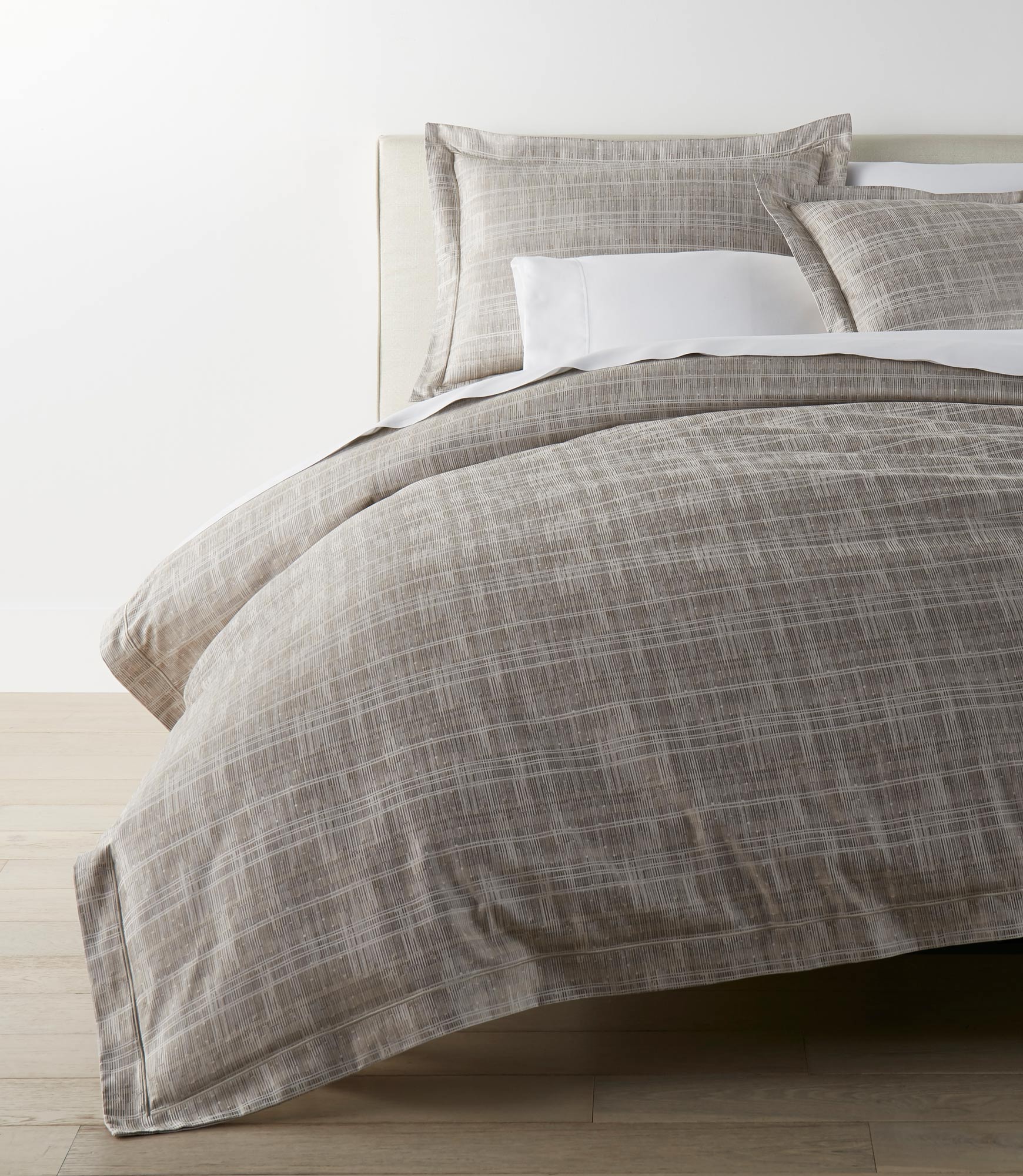Luxury Biagio Jacquard Duvet Cover Set - Premium Soft Bedding for Queen/King Size - Elegant Home Decor for Master Bedroom & Guest Room