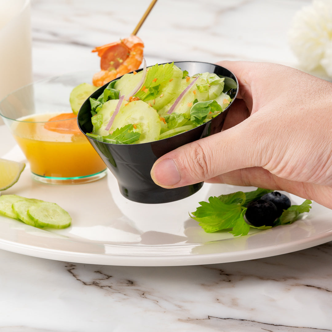 5 oz Round Black Plastic Small Incline Bowl - 3.75