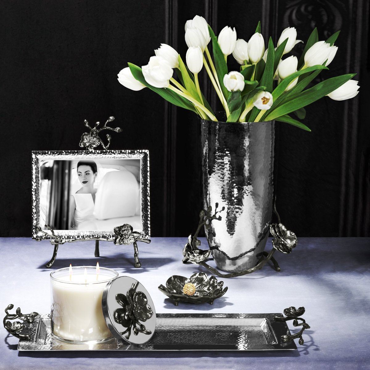 Black Orchid Scented Soy Candle - Handmade Aromatherapy Candle for Relaxation, Home Decor & Gifts - Perfect for Bedroom, Bathroom & Meditation
